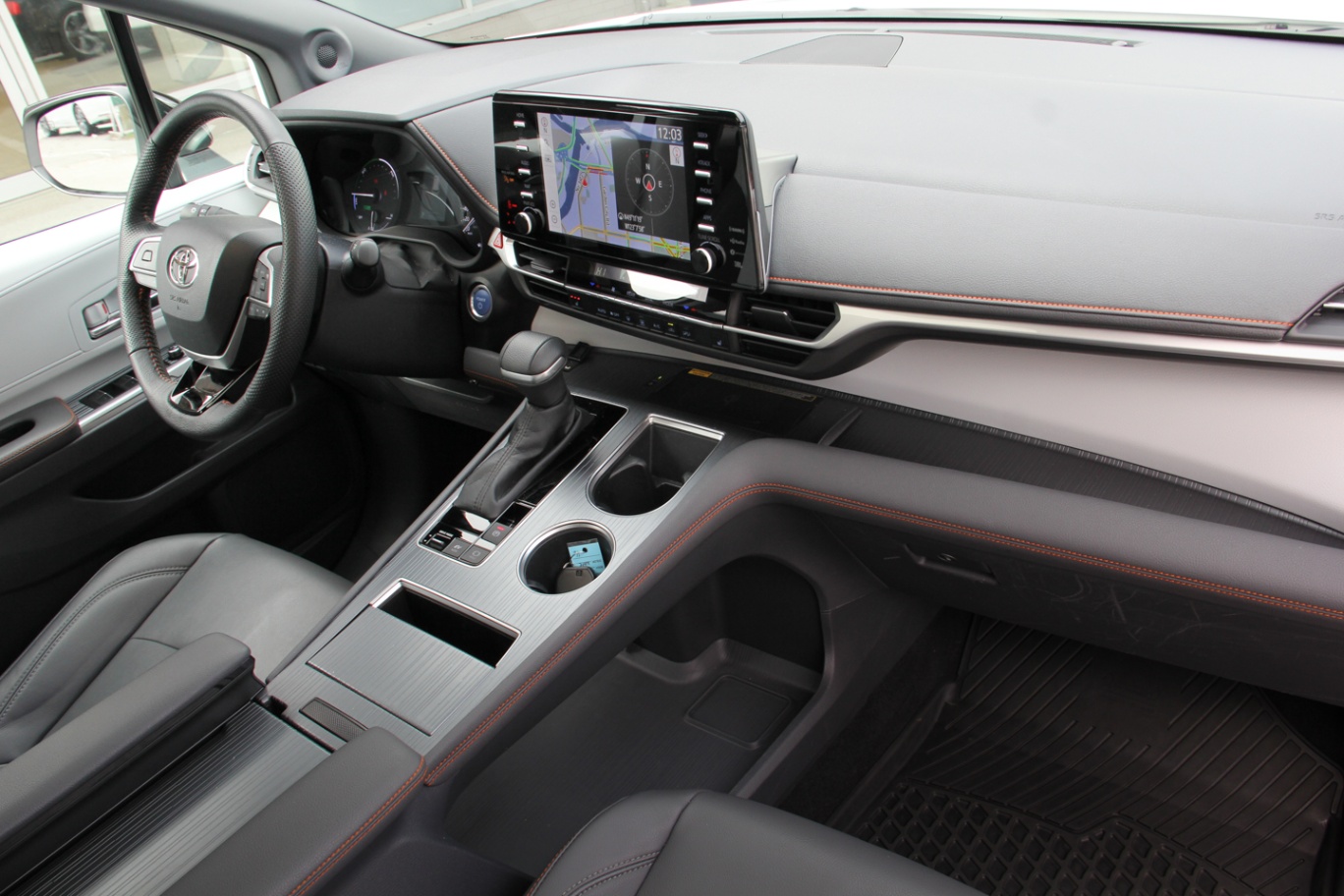 2022 Toyota Sienna Hybrid XSE AWD, 温哥华, 全款车