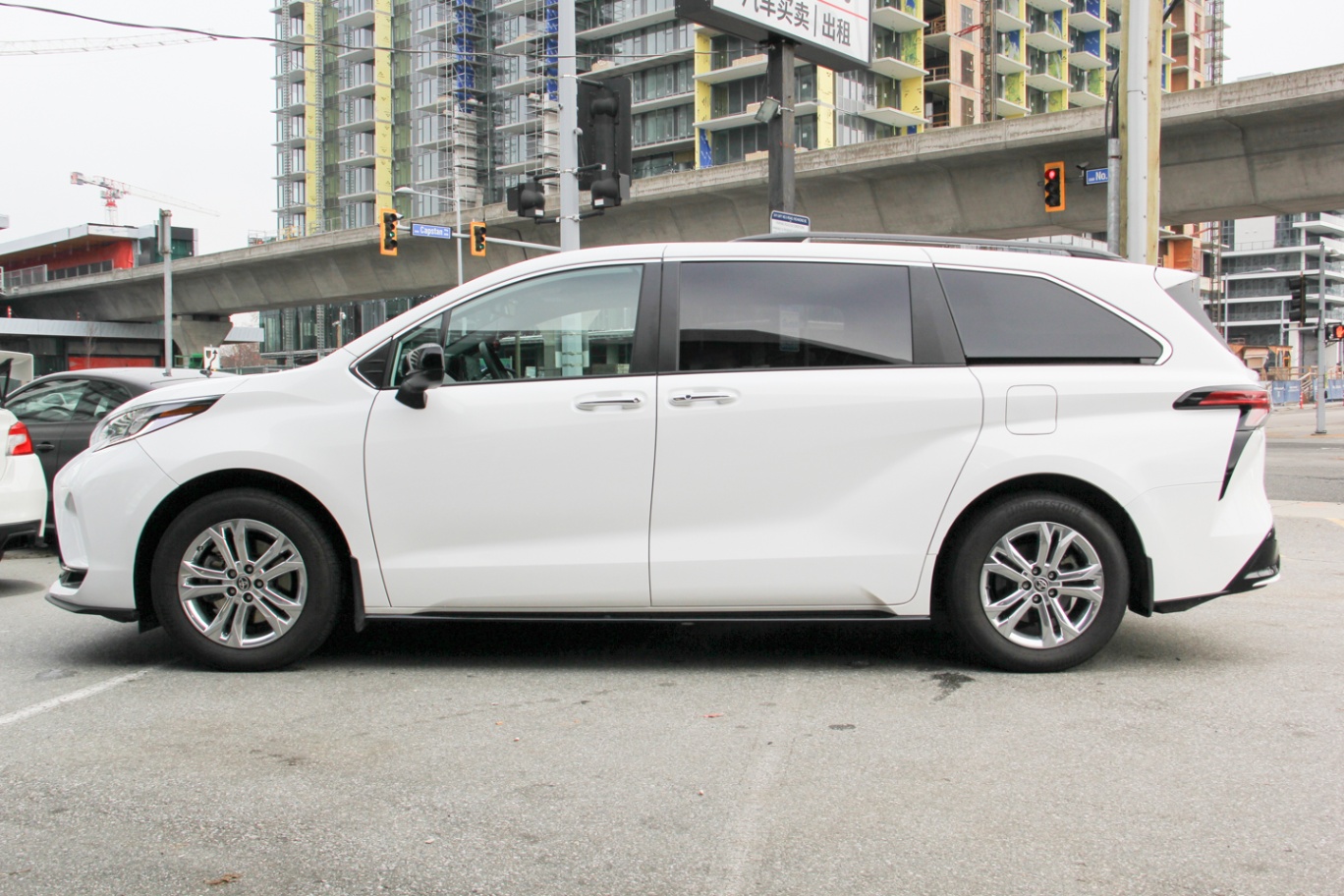 2022 Toyota Sienna Hybrid XSE AWD, 温哥华, 全款车