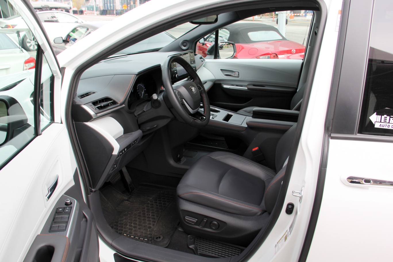 2022 Toyota Sienna Hybrid XSE AWD, 温哥华, 全款车