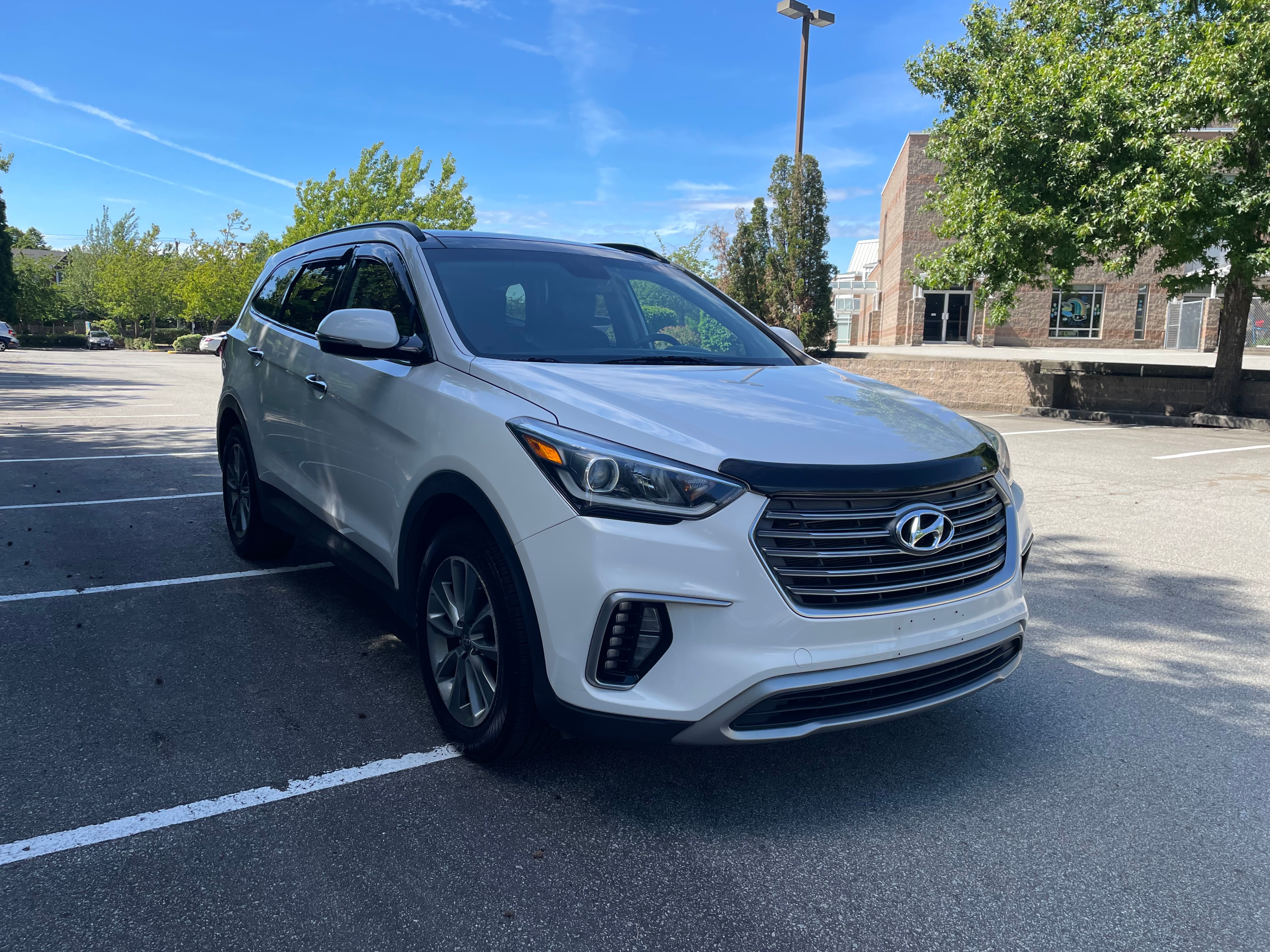 White 2017 Hyundai Santa Fe XL SUV / Crossover  Automatic