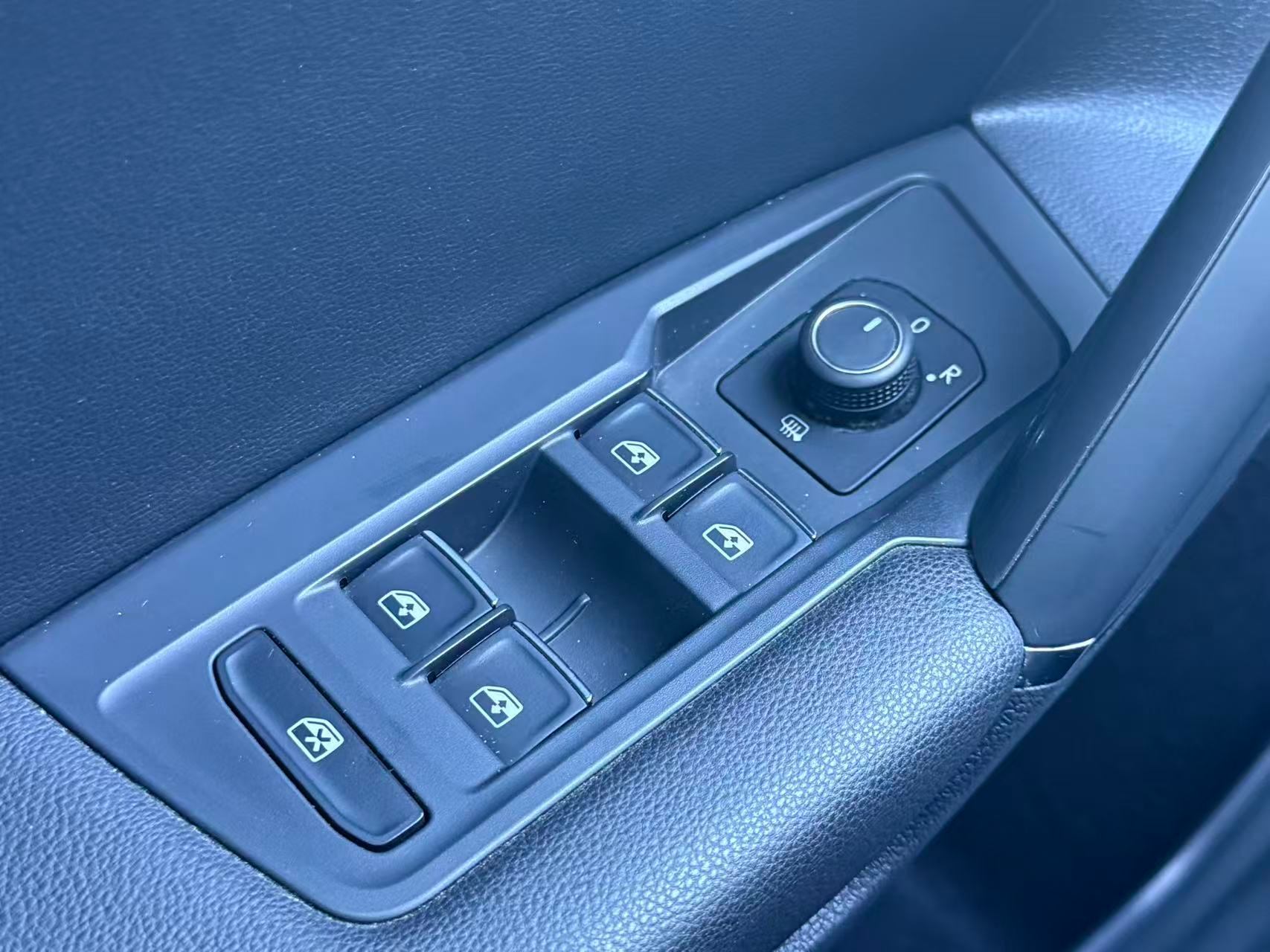 2018 Volkswagen Tiguan Comfortline 4MOTION *Ltd Avail*, 多伦多, 全款车
