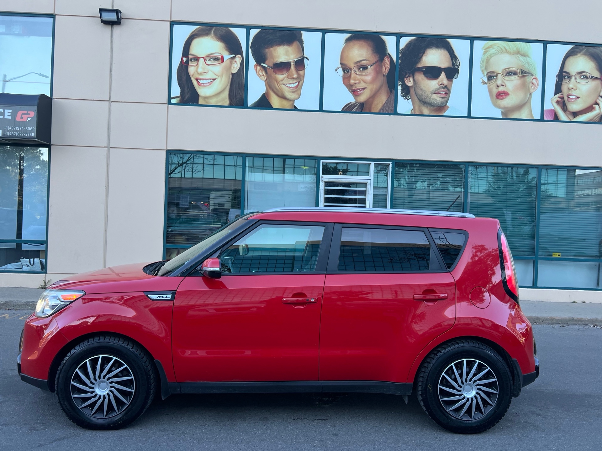 Red 2016 Kia Soul Wagon Automatic