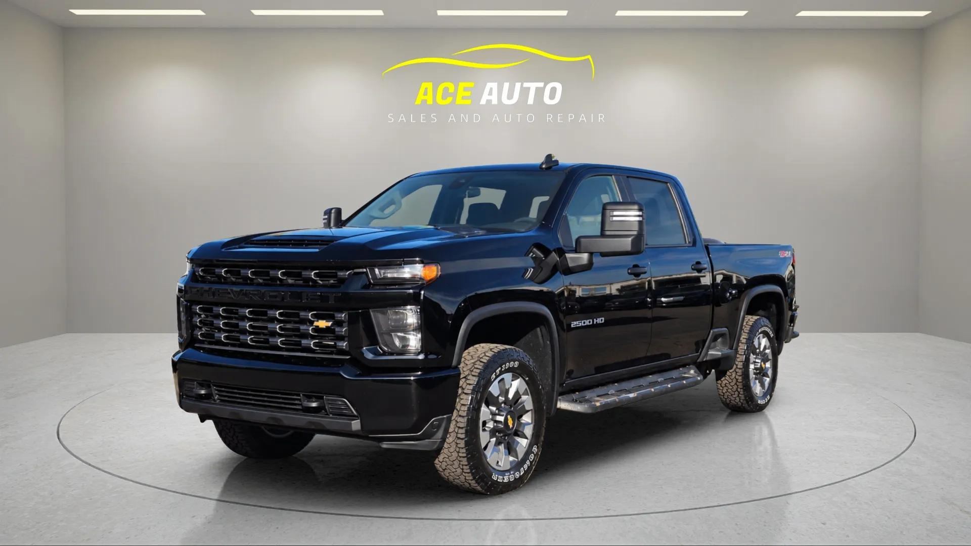 2022 Chevrolet Silverado 2500HD Custom Crew Cab 4WD