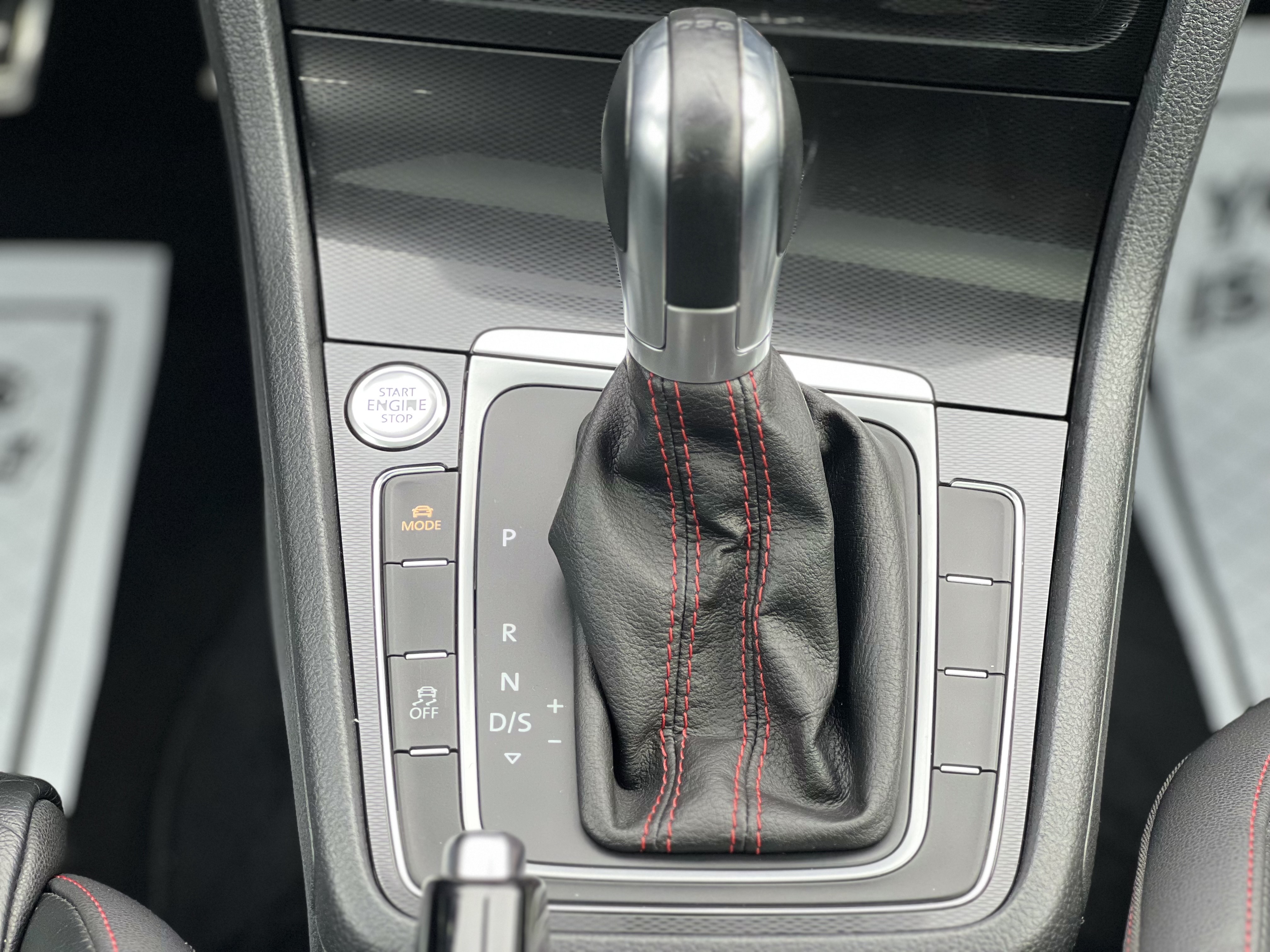 2015 Volkswagen Golf GTI 5dr HB DSG Autobahn, 多伦多, 五大行Finance估价