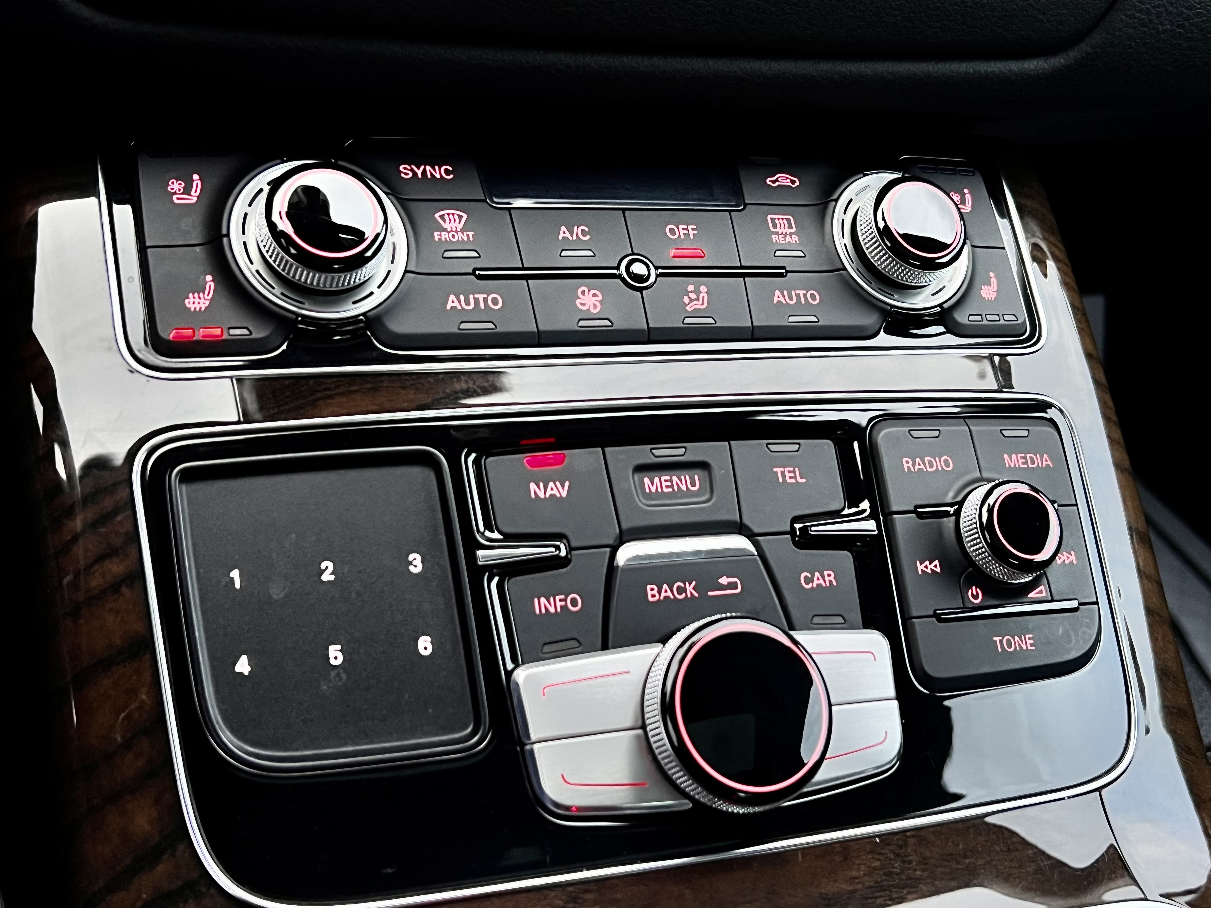 2016 Audi A8 3.0T |DRVR ASSIST PCKG|COMFORT PCKG|, 多伦多, 全款车