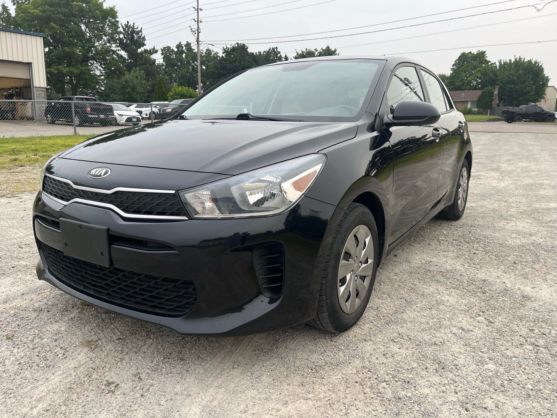 Black 2019 Kia Rio5 Hatchback Front-Wheel Drive Automatic