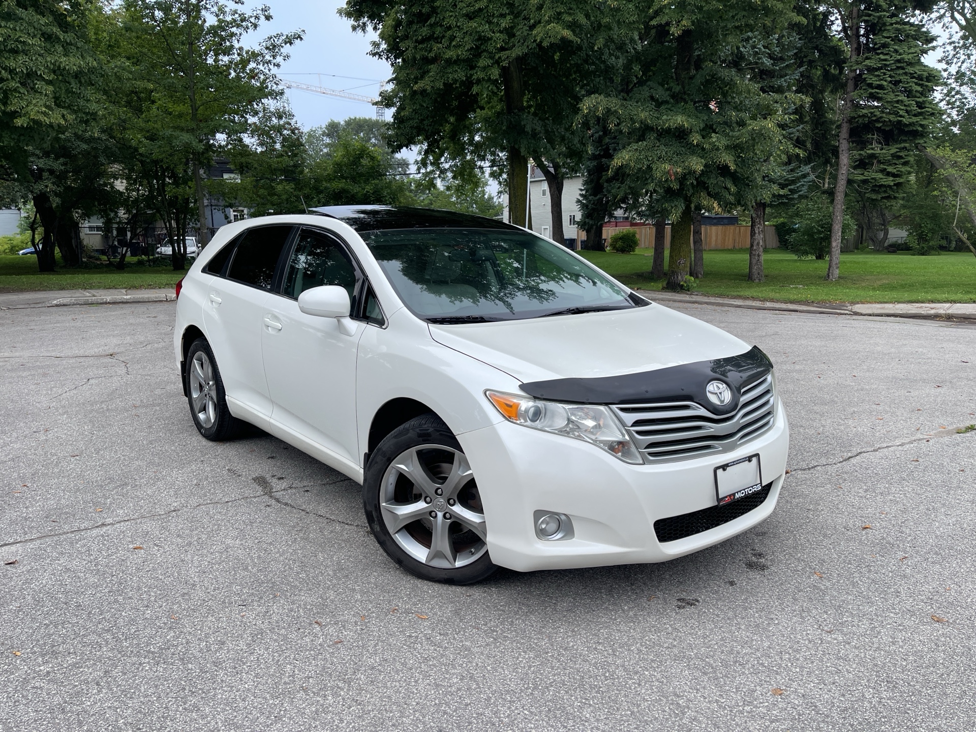White 2011 Toyota Venza SUV / Crossover Front-Wheel Drive Automatic