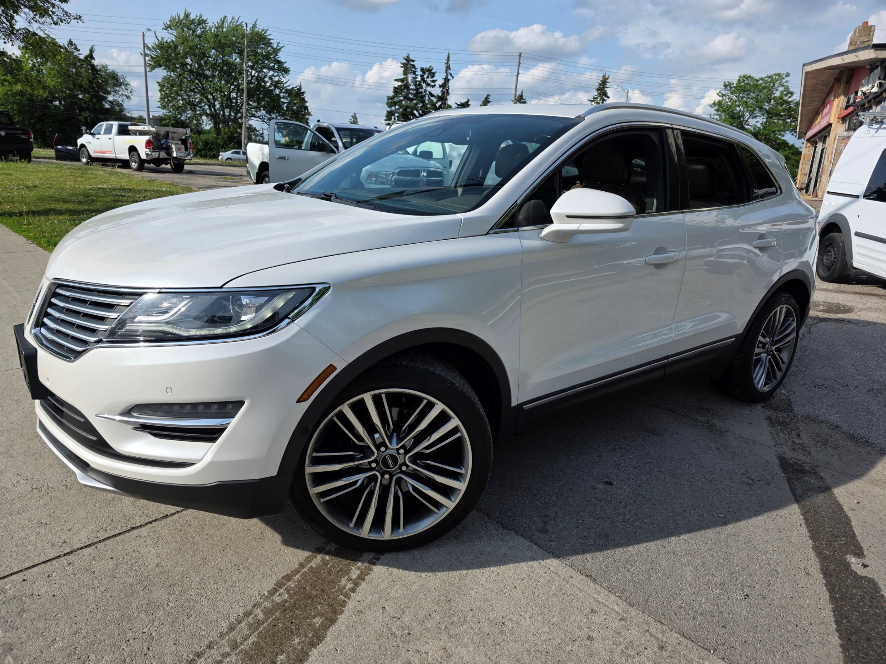 White 2015 Lincoln MKC AWD SUV / Crossover All-Wheel Drive Automatic