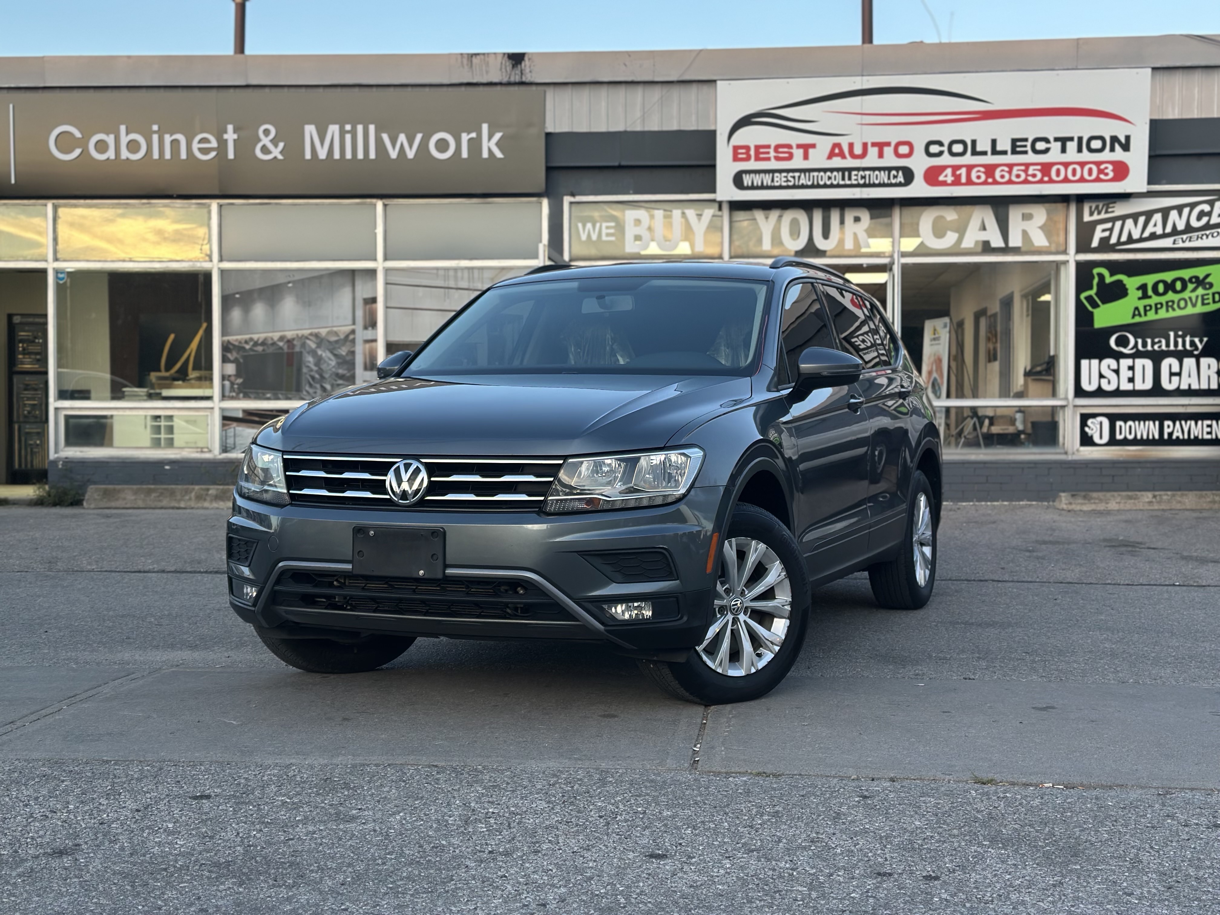 Gray 2018 Volkswagen Tiguan SUV / Crossover  Automatic
