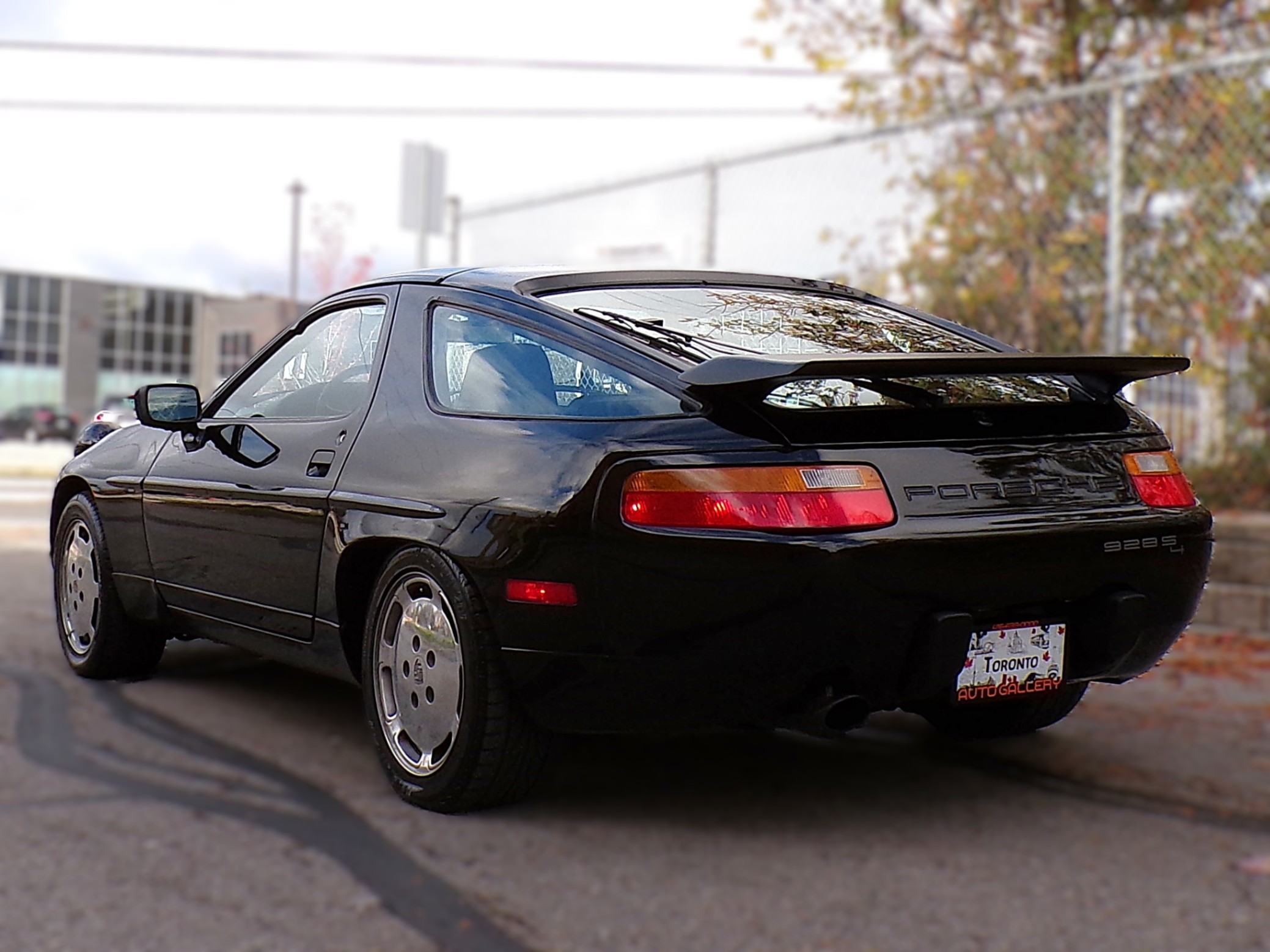 /autogallery/1987-Porsche-928S-3637144400441541.jpg