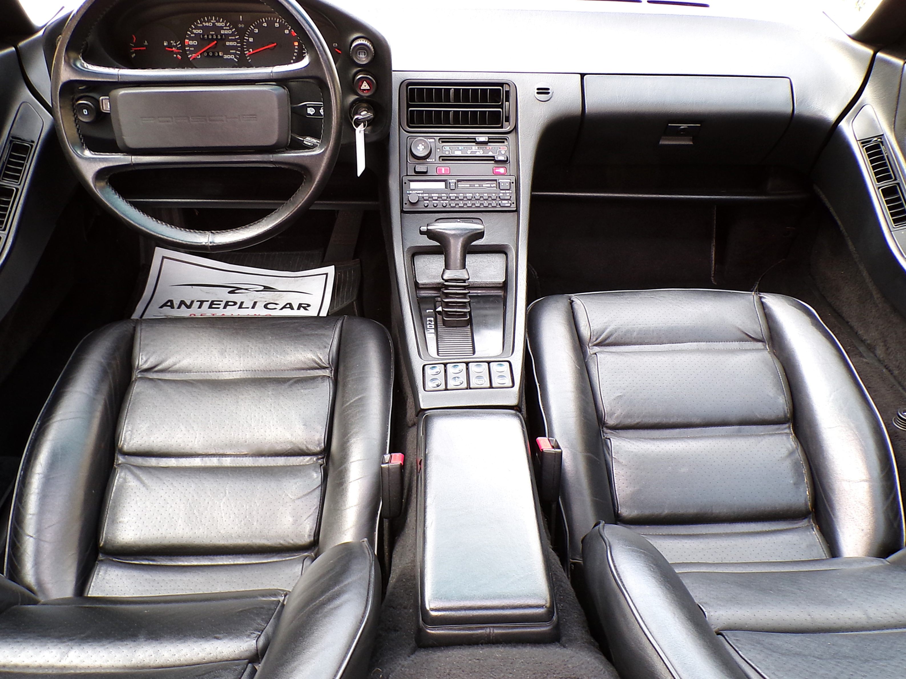 /autogallery/1987-Porsche-928S-4847253217903147.jpg