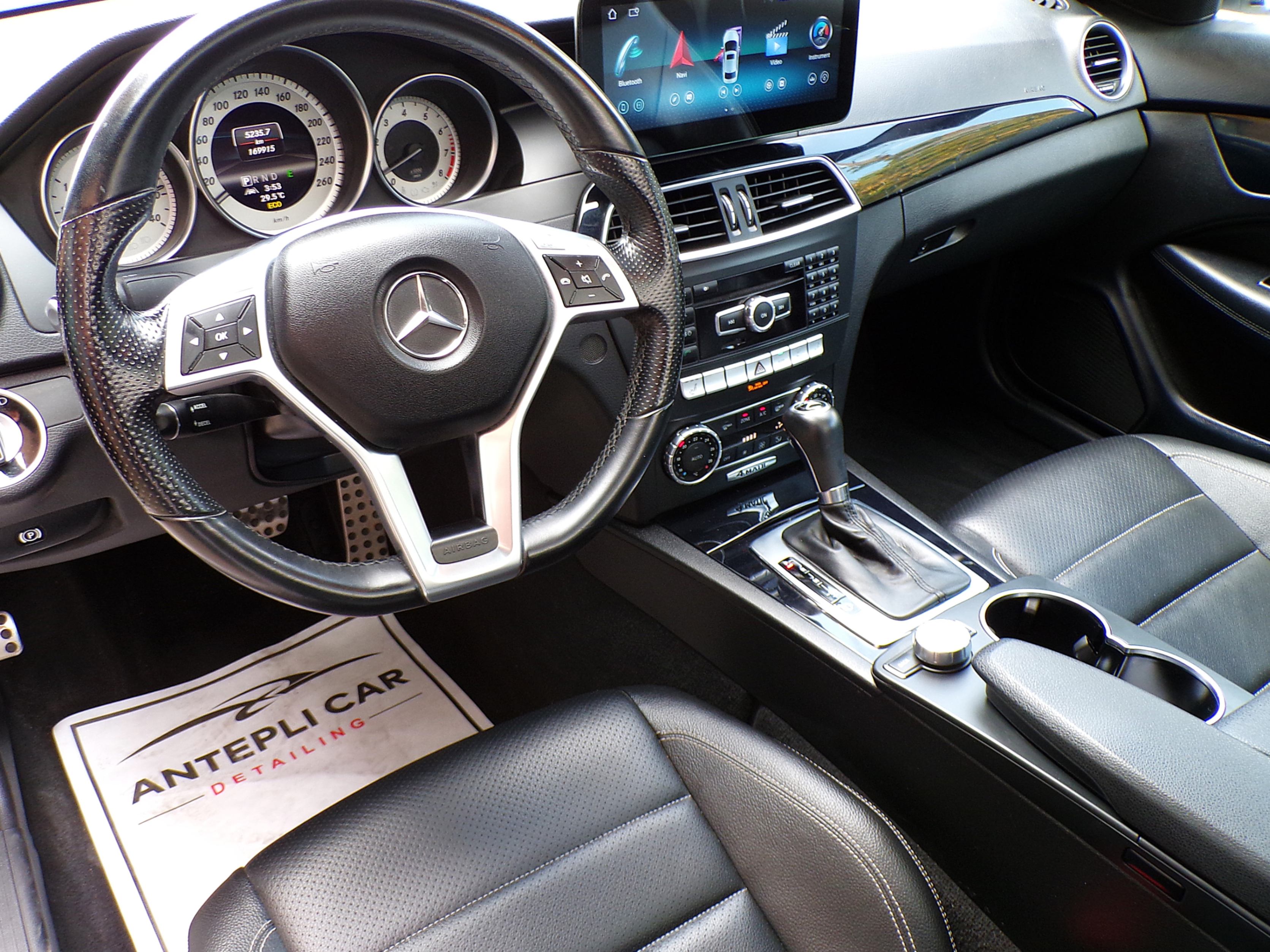 /autogallery/2013-Mercedes-Benz-C-Class-35821645790492584.jpg