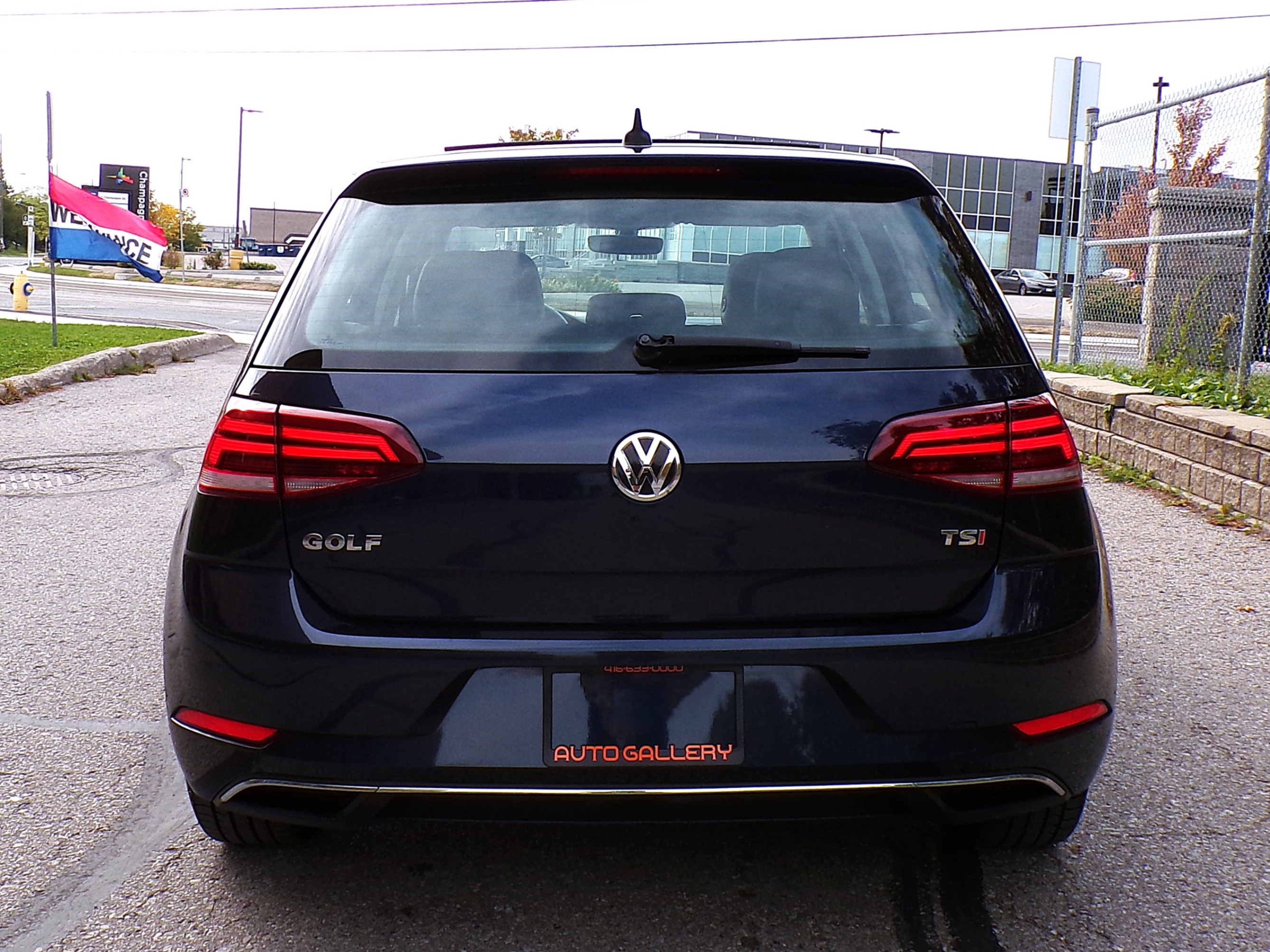 /autogallery/2018-Volkswagen-Golf-39890185396032685.jpg