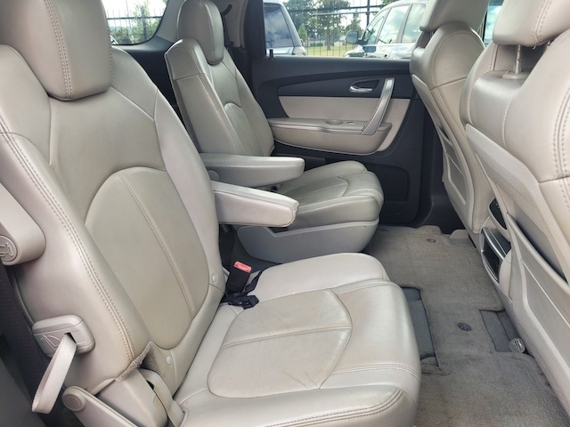 /autoisland/2009-GMC-Acadia-10832130136001483.jpg