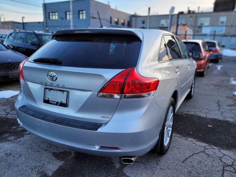/autoisland/2009-Toyota-Venza-014626923800945768.jpg