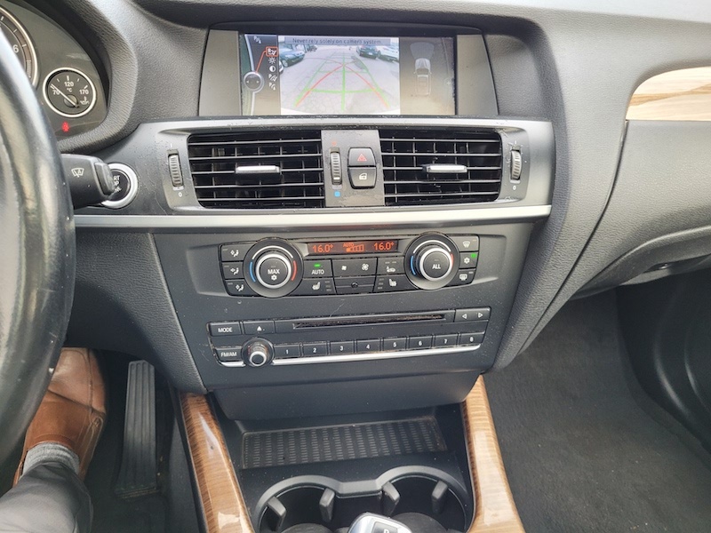 /autoisland/2011-BMW-X3-03376510457909476.jpg