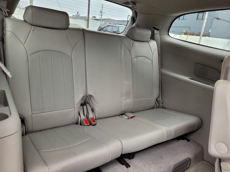 /autoisland/2011-Buick-Enclave-22075085185555432.jpg