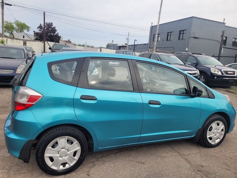 /autoisland/2013-Honda-Fit-7966944147906152.jpg
