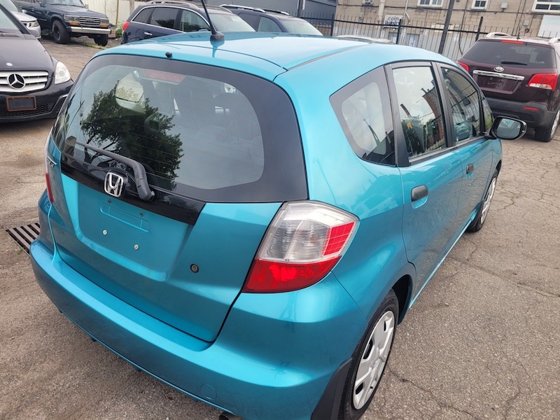 /autoisland/2013-Honda-Fit-996726269394282.jpg