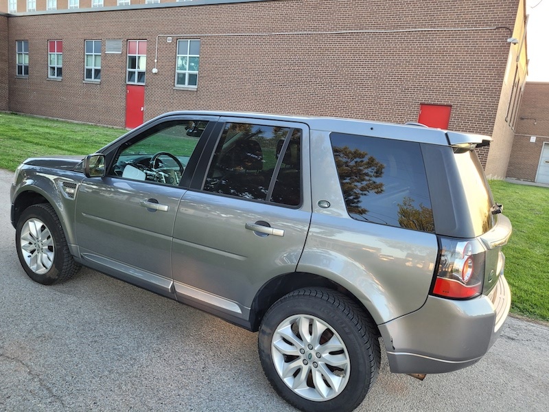 /autoisland/2013-LandRover-LR2-2203686861758165.jpg