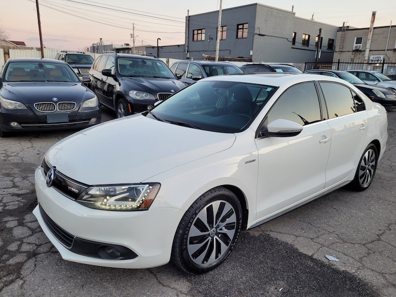 /autoisland/2013-Volkswagen-JettaSedan-20455054395899208.jpg