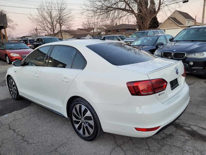 /autoisland/2013-Volkswagen-JettaSedan-6264630564759037.jpg