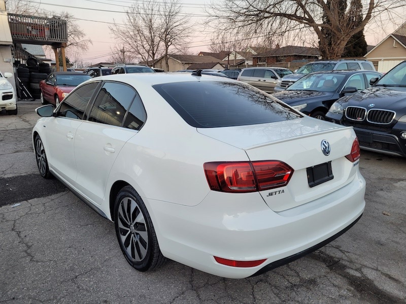 /autoisland/2013-Volkswagen-JettaSedan-7055337580952195.jpg