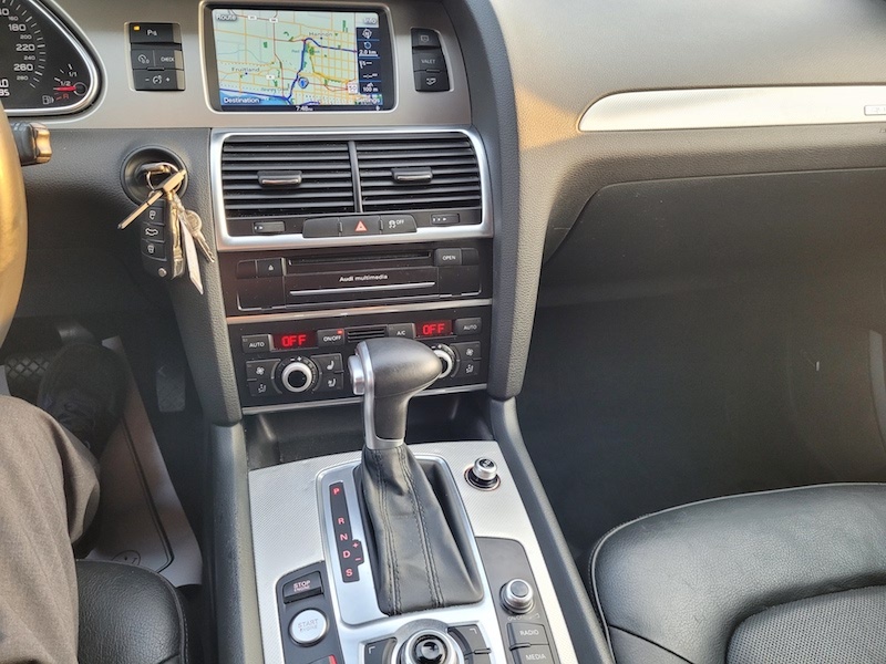 /autoisland/2015-Audi-Q7-22446768613036783.jpg