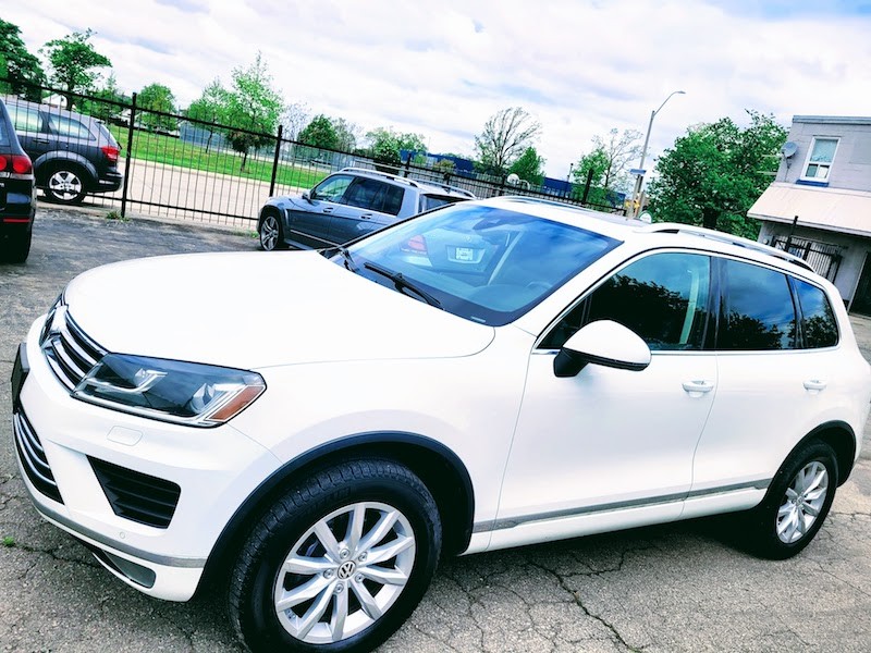 /autoisland/2015-Volkswagen-Touareg-9608476251085842.jpg