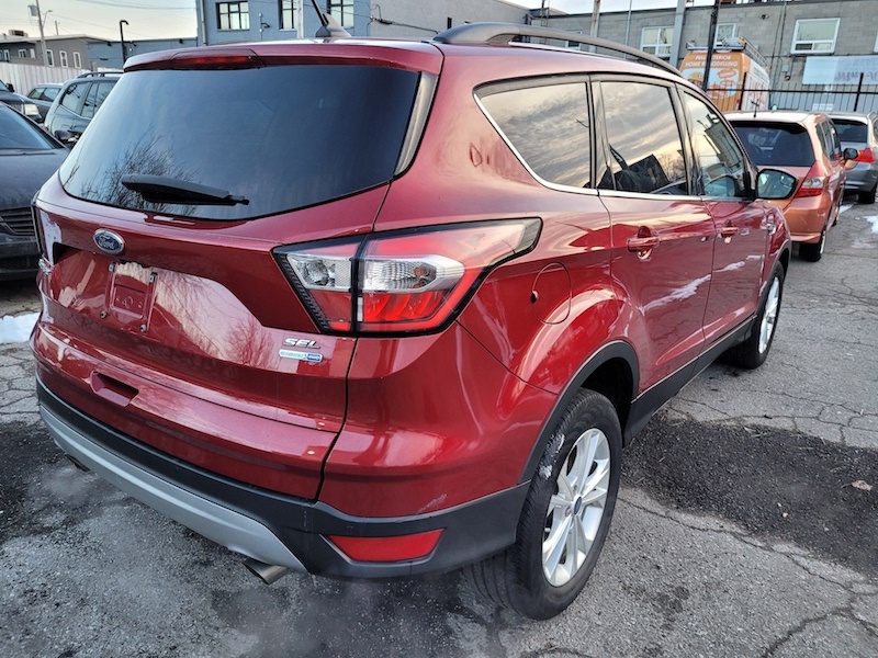 /autoisland/2018-Ford-Escape-8025067936715053.jpg