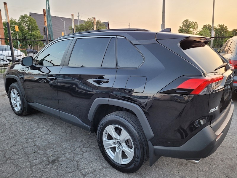 /autoisland/2020-Toyota-RAV4-2682601019278259.jpg