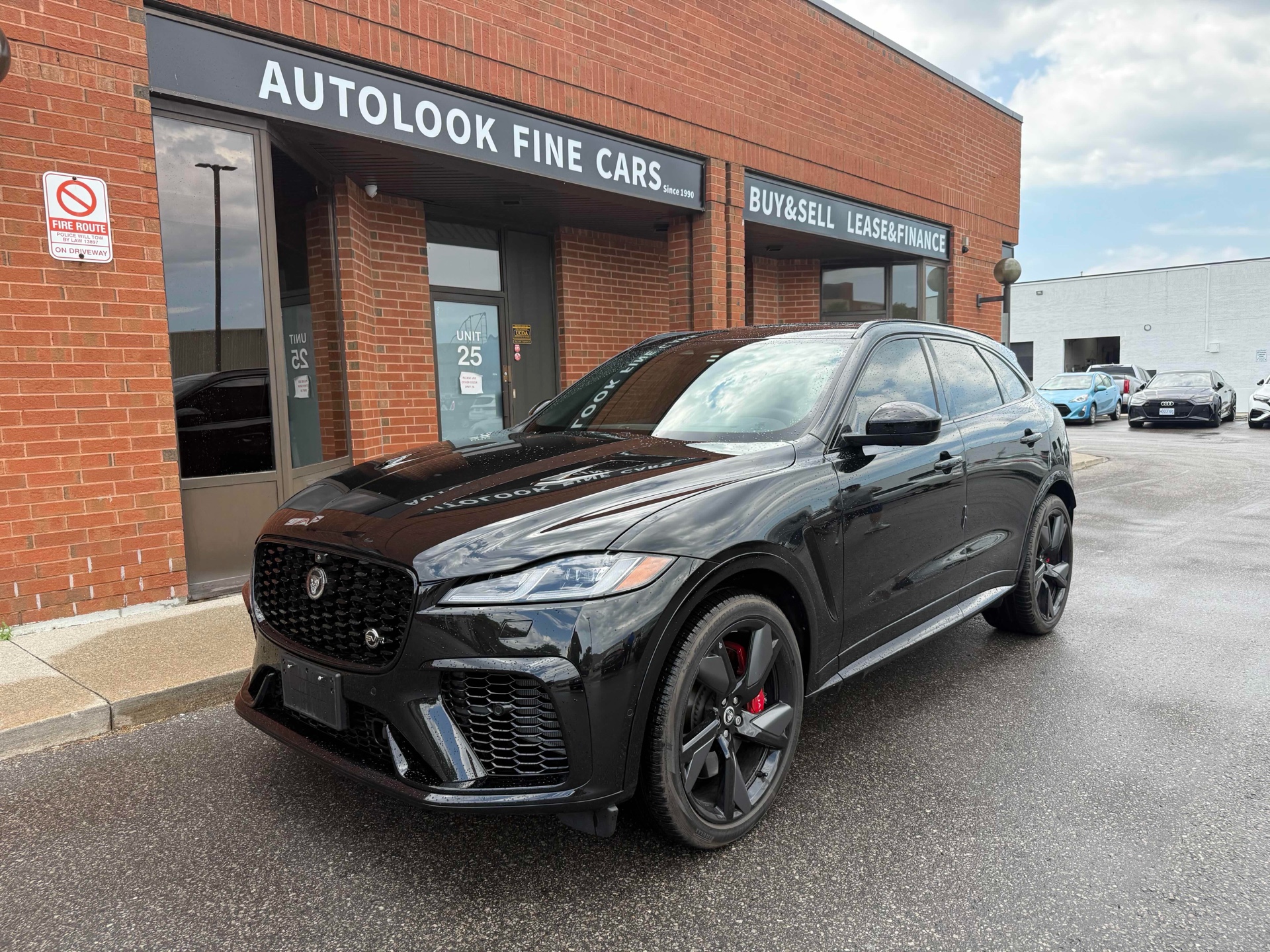 2025 Jaguar F-PACE SVR 575 EDITION AWD