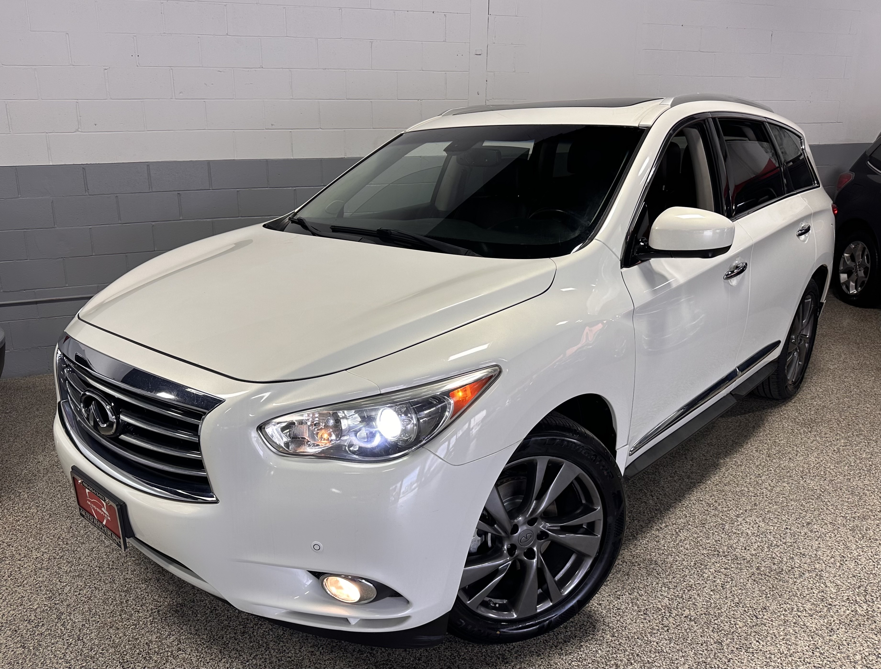 White 2013 INFINITI JX35 SUV / Crossover All-Wheel Drive Automatic