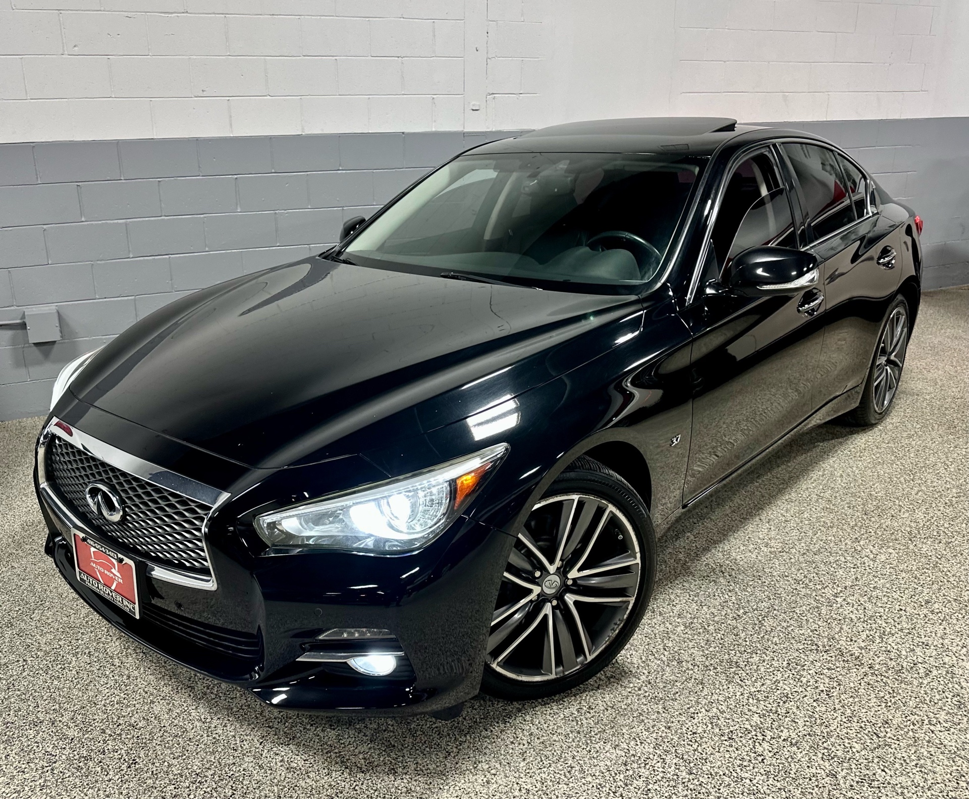 2015 Infiniti Q50