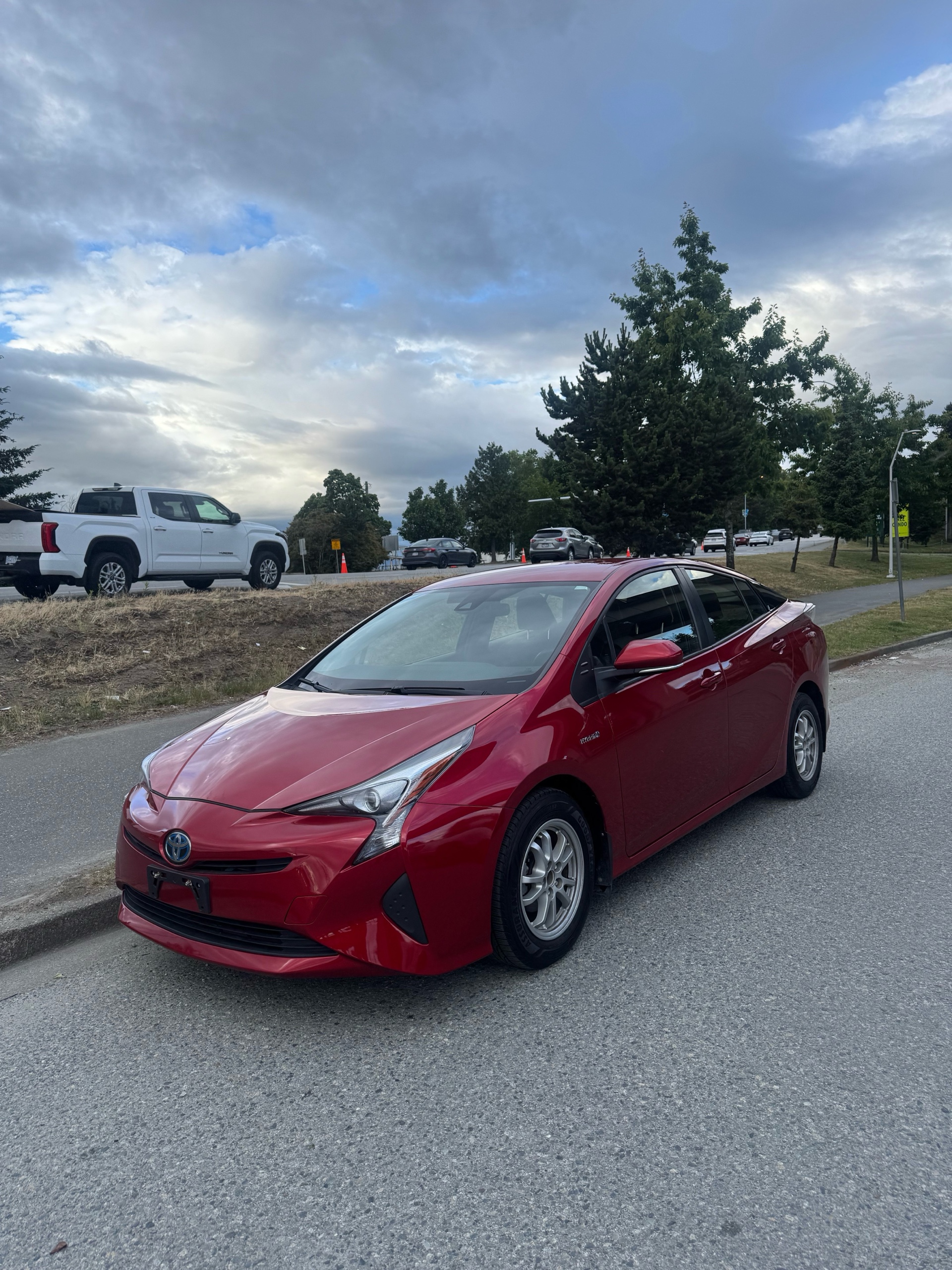 Red 2016 Toyota Prius FWD Hatchback Automatic