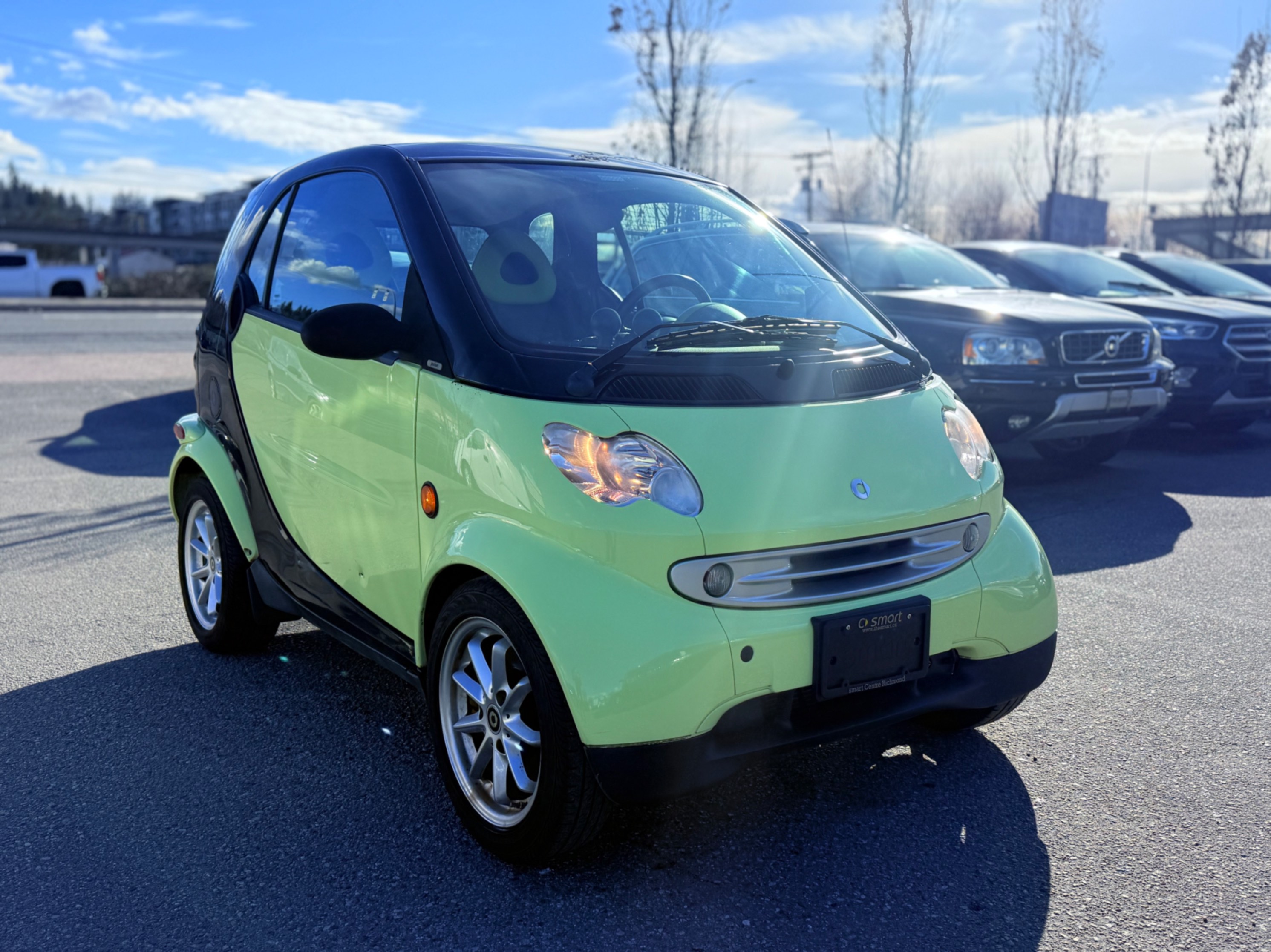 Green 2006 smart fortwo pure Hatchback Automatic