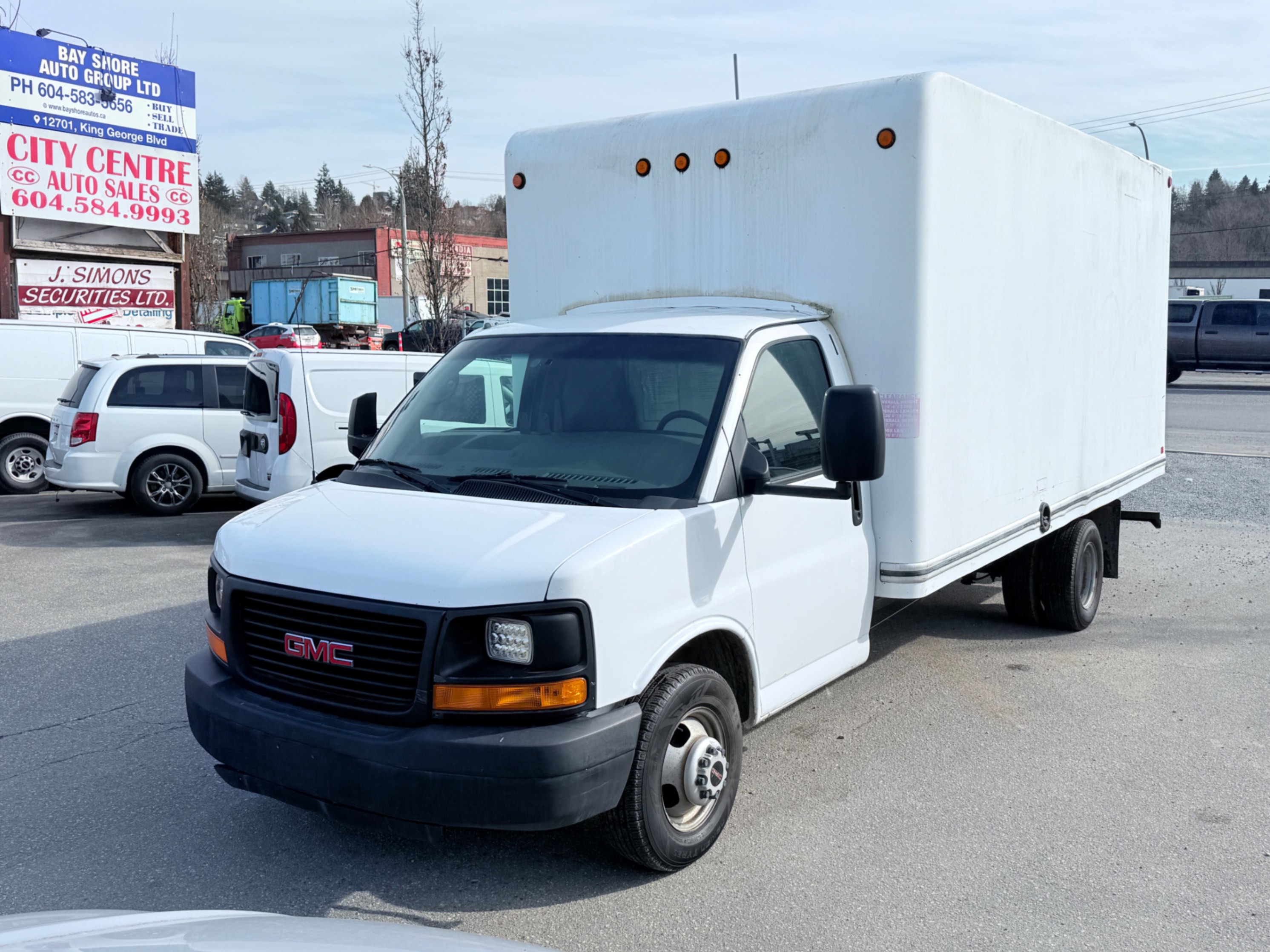 2015 GMC Savana Chassis 3500 177 Cutaway with 1WT RWD