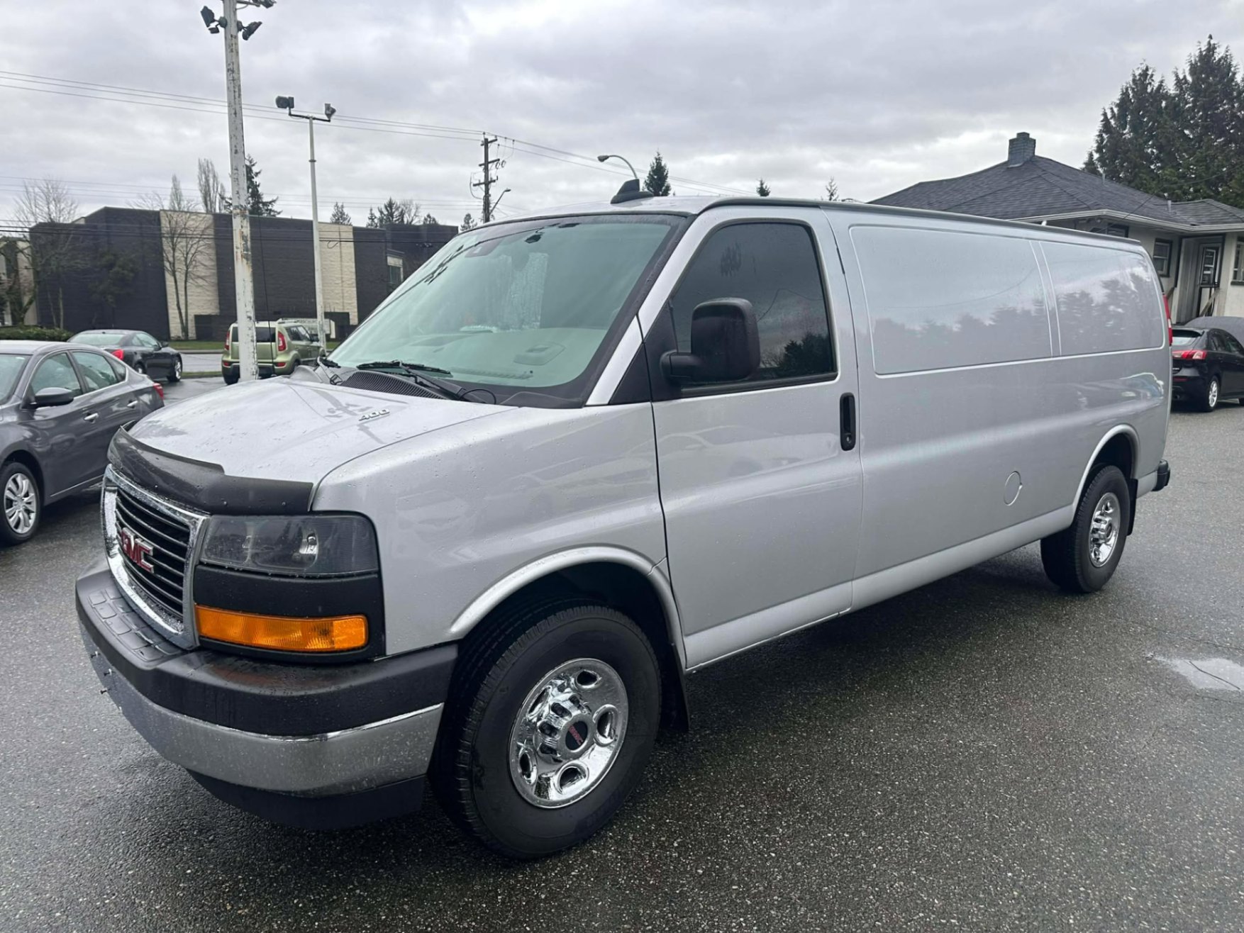 2021 GMC Savana