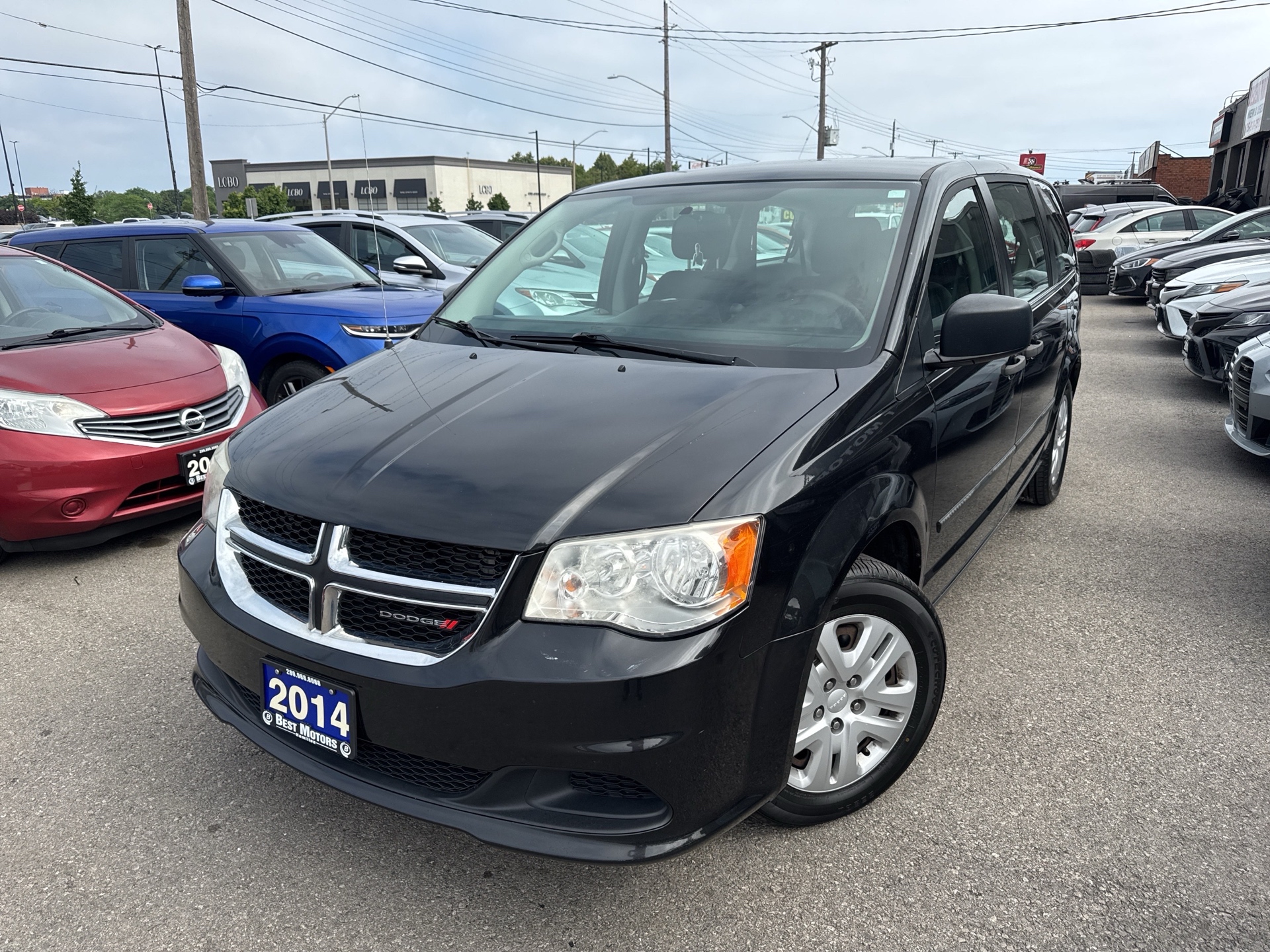 Black 2014 Dodge Grand Caravan Minivan Front-Wheel Drive Automatic