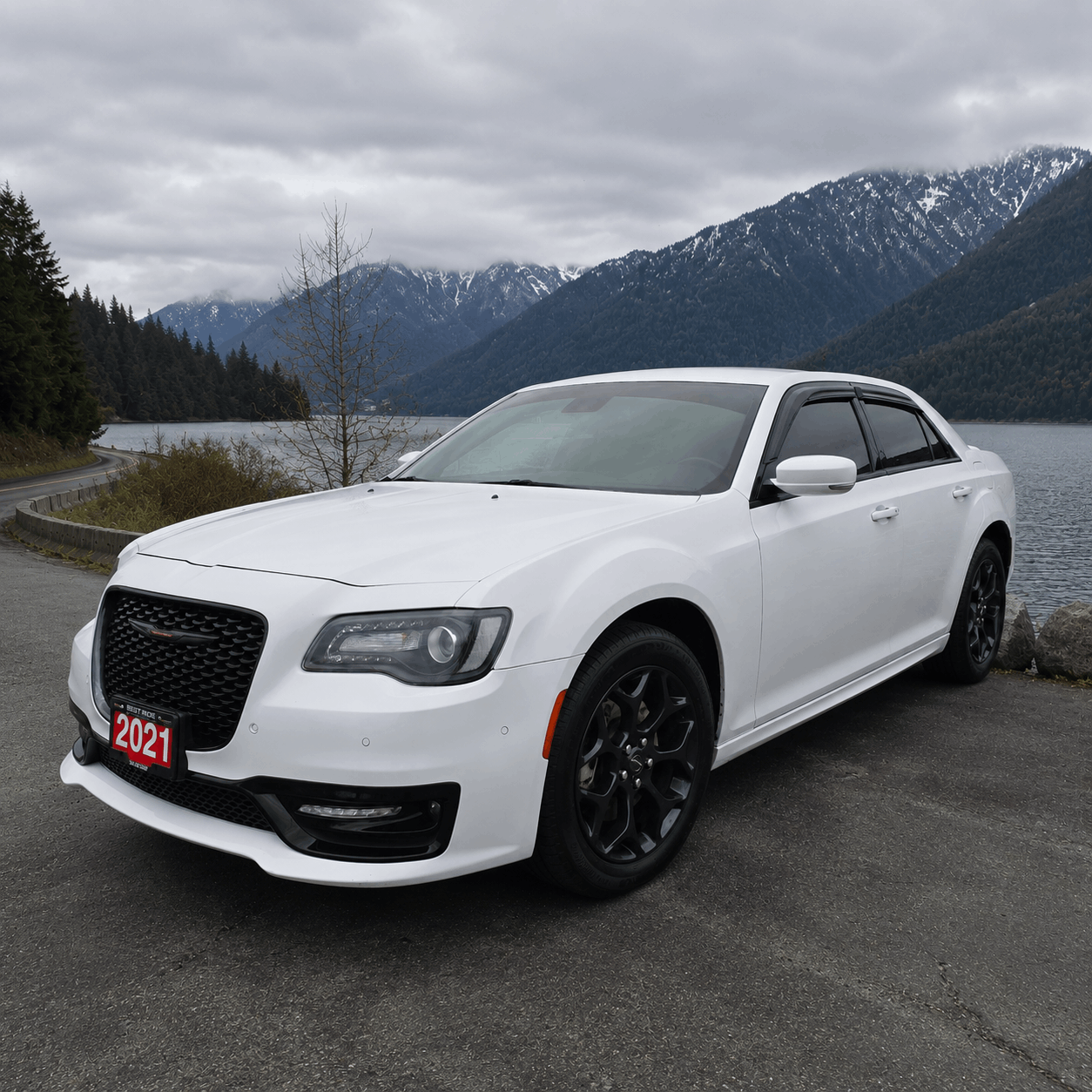 White 2021 Chrysler 300 Sedan Automatic