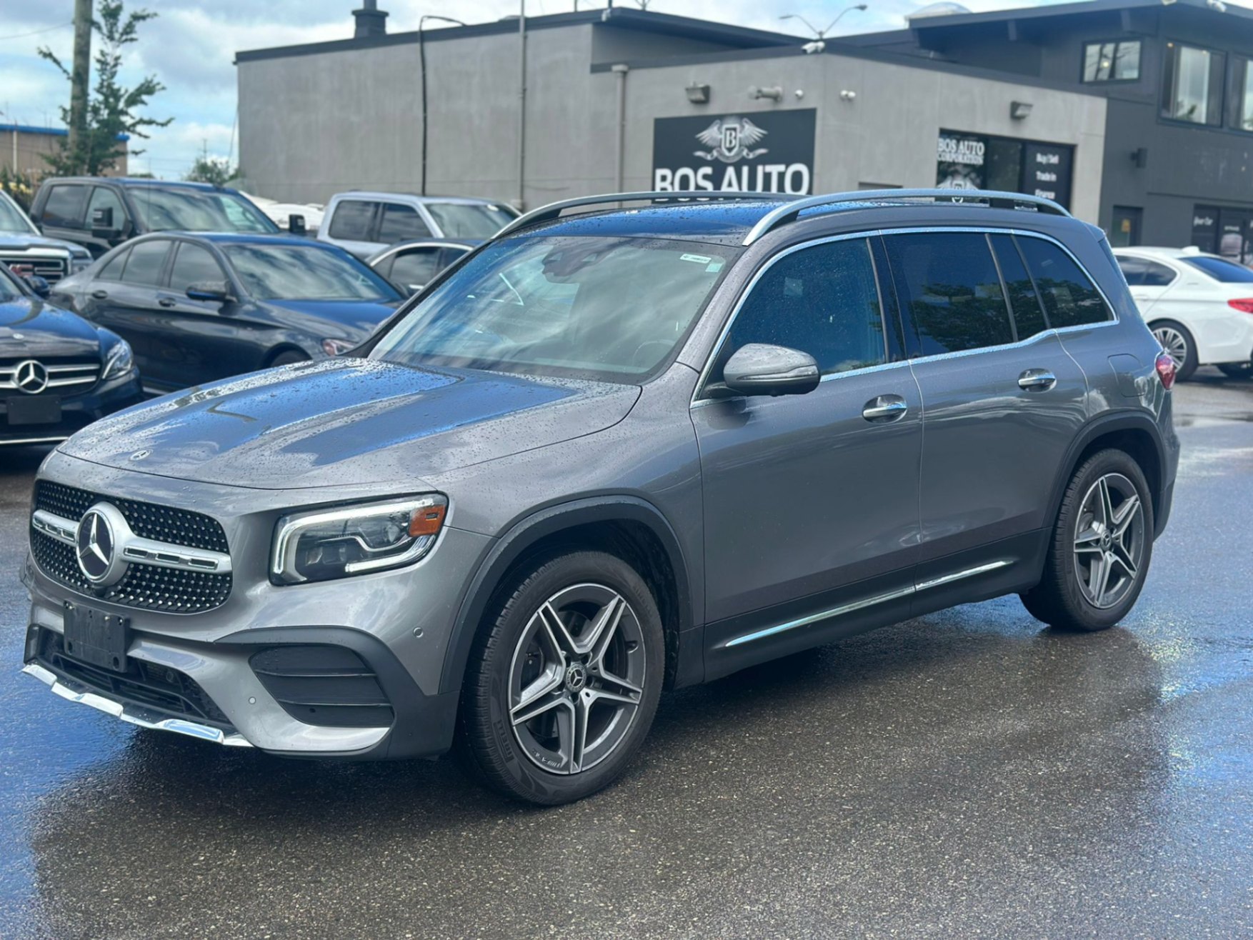 Gray 2020 Mercedes-Benz GLB SUV / Crossover All-Wheel Drive Automatic
