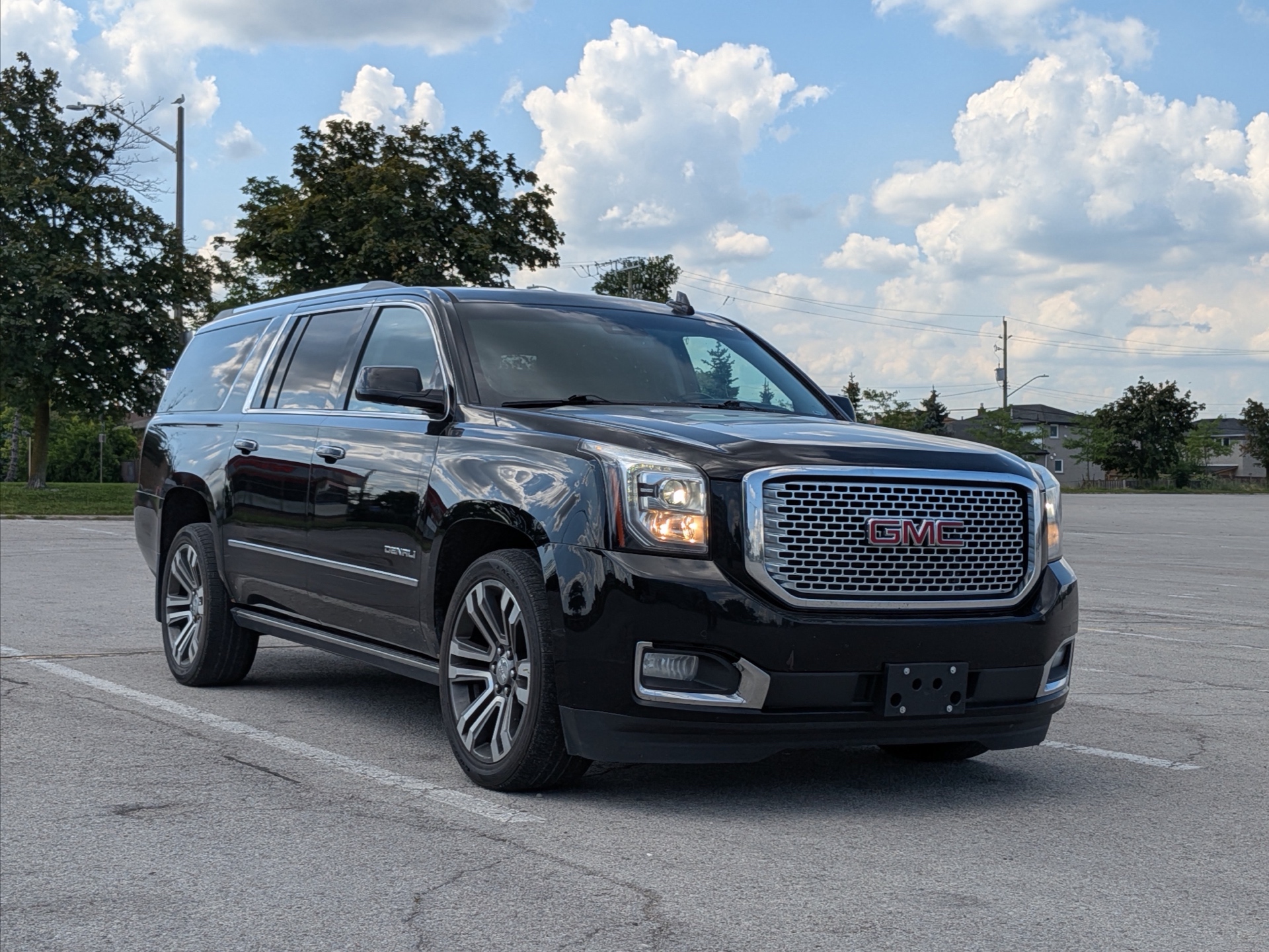 Black 2017 GMC Yukon XL SUV / Crossover Four-Wheel Drive Automatic