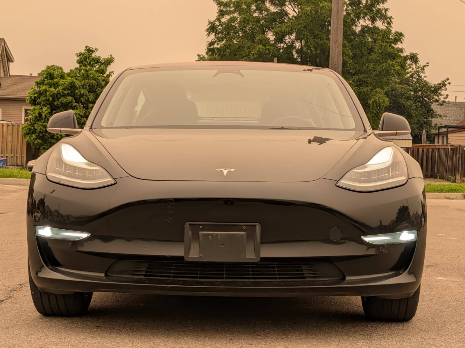 Black 2018 Tesla Model 3 Sedan Rear-Wheel Drive Automatic