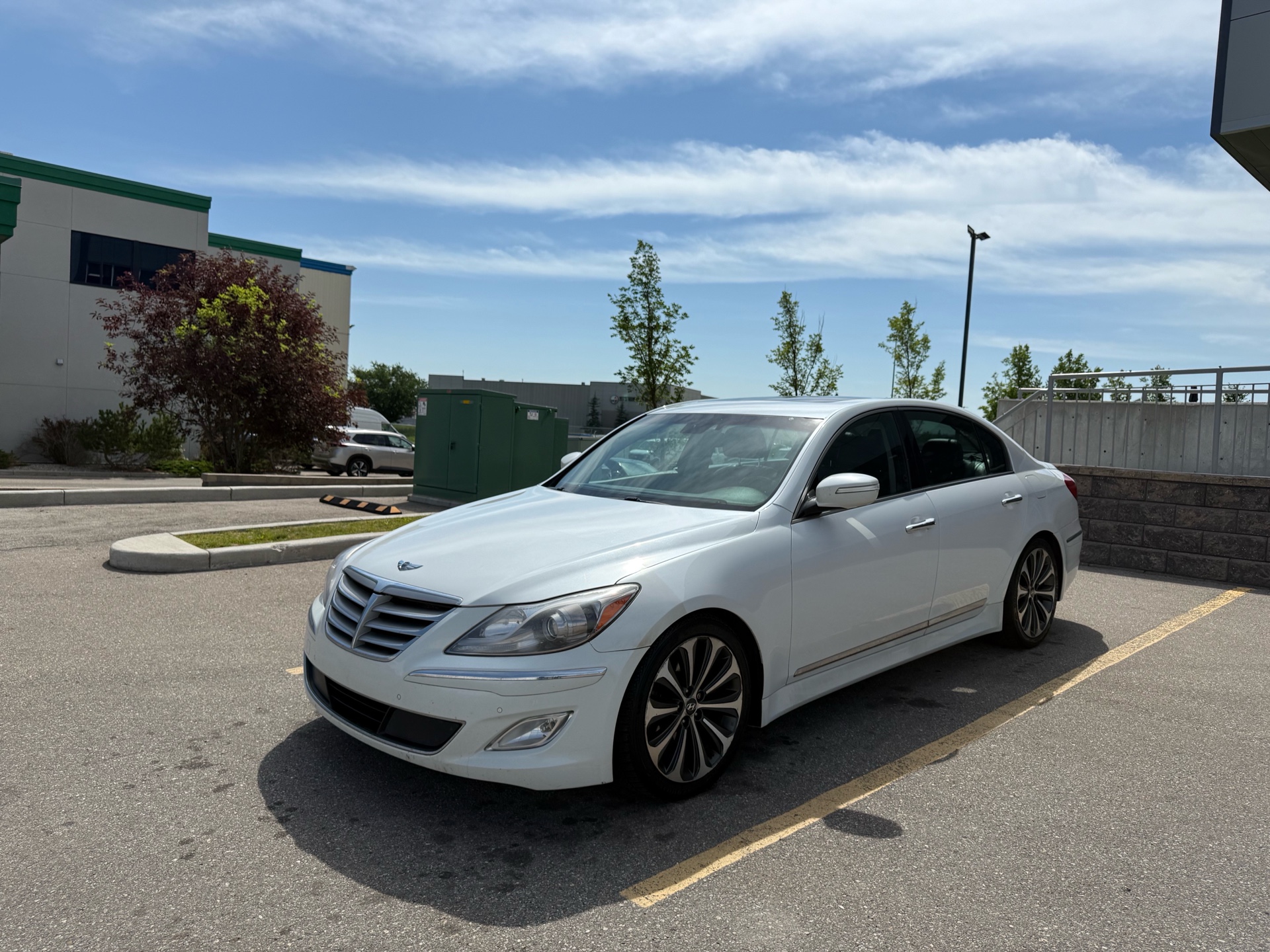 White 2012 Hyundai Genesis Sedan Rear-Wheel Drive Automatic