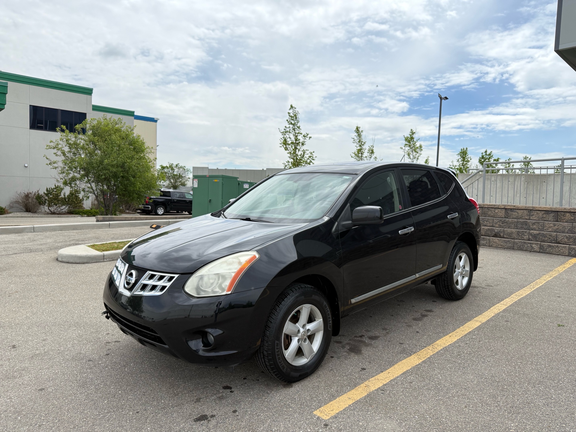 Black 2013 Nissan Rogue S SUV / Crossover Front-Wheel Drive Automatic
