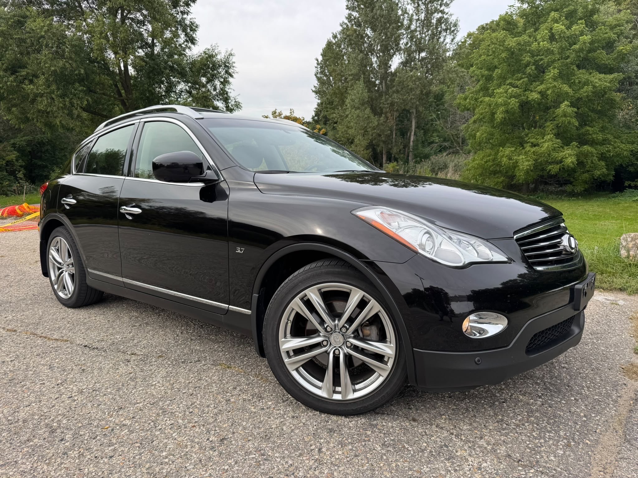 Black 2015 INFINITI QX50 SUV / Crossover All-Wheel Drive Automatic