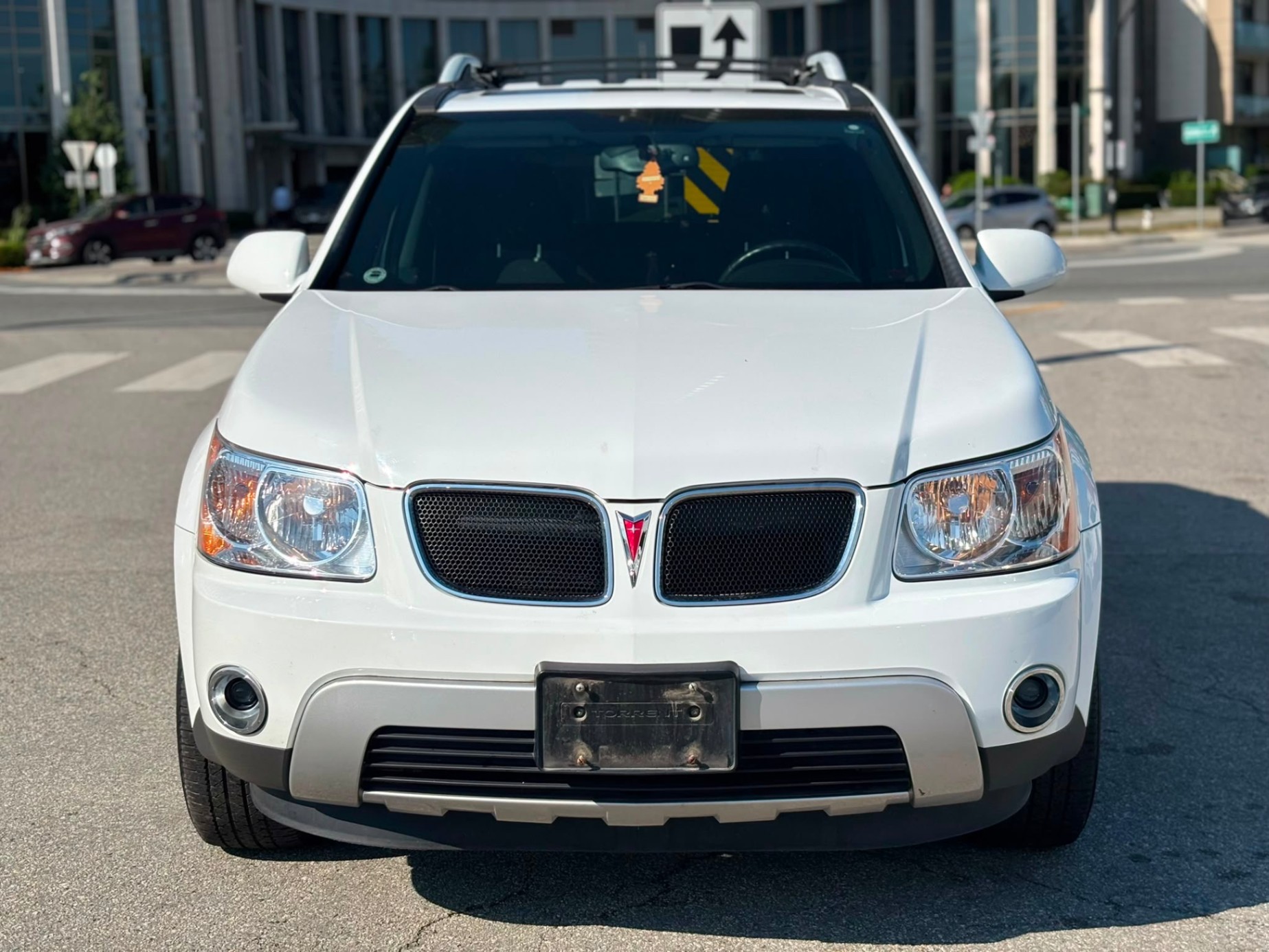 White 2007 Pontiac Torrent SUV / Crossover Front-Wheel Drive Automatic