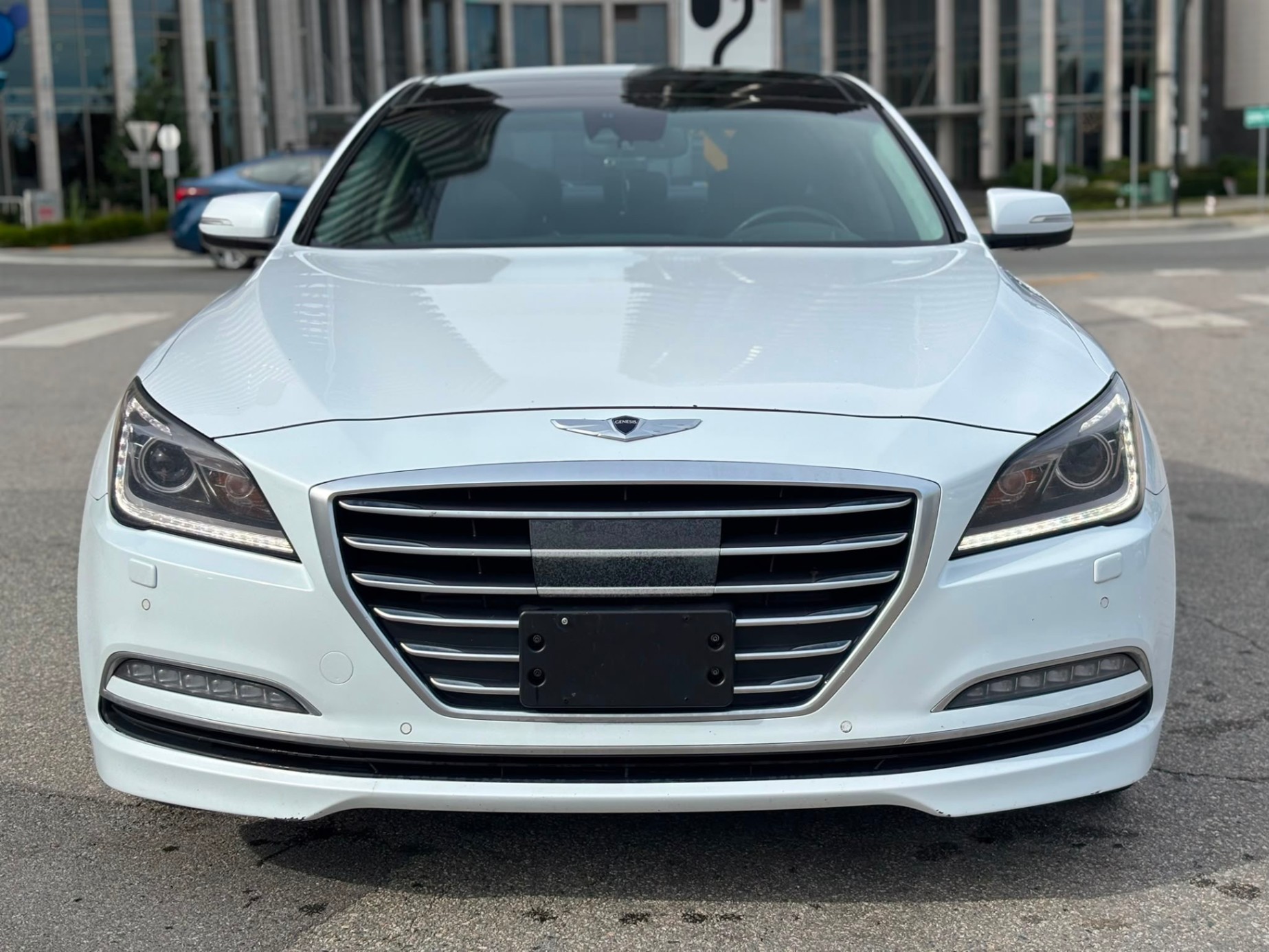 White 2015 Hyundai Genesis Sedan Automatic