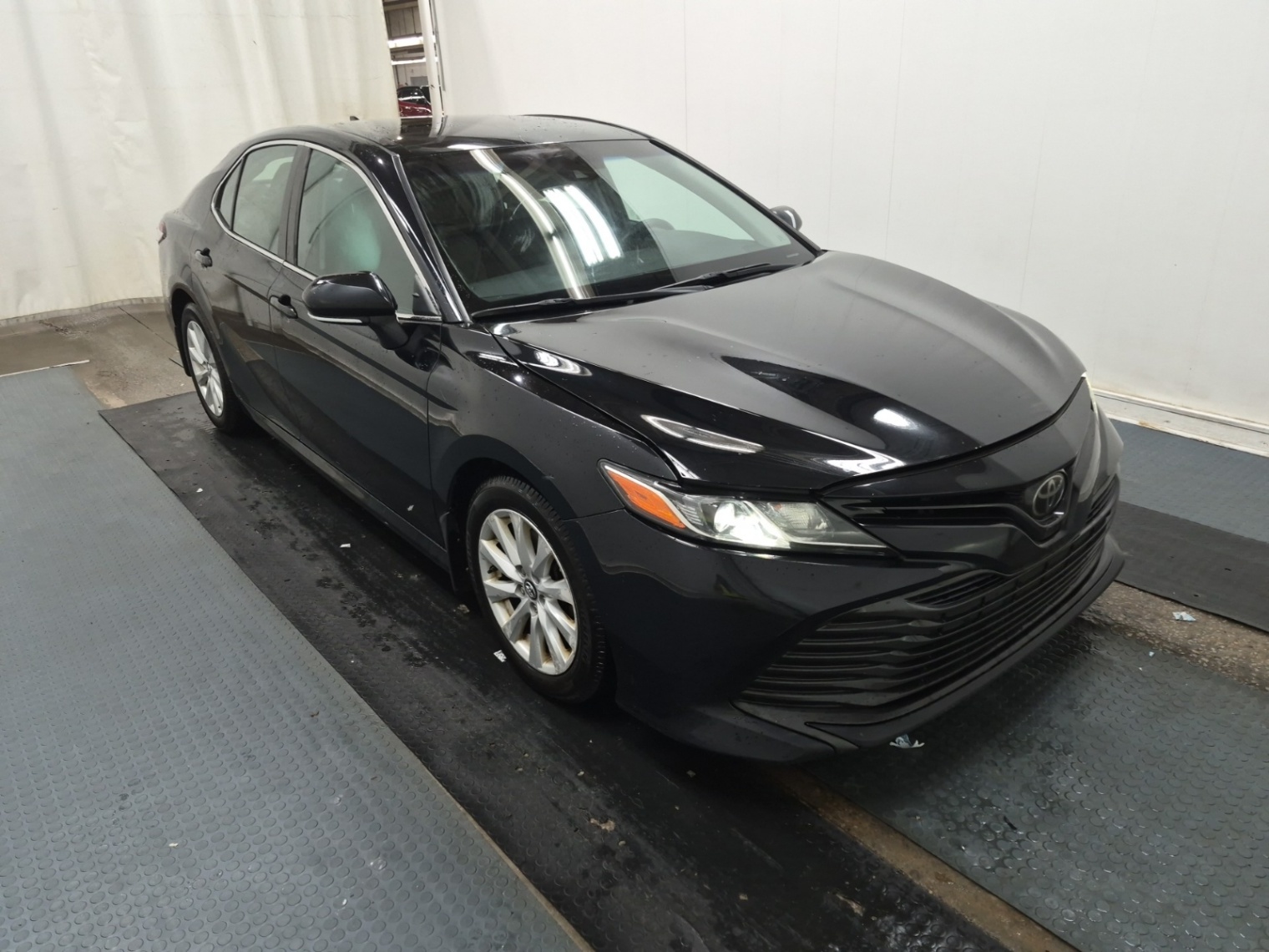Black 2018 Toyota Camry Sedan Front-Wheel Drive Automatic