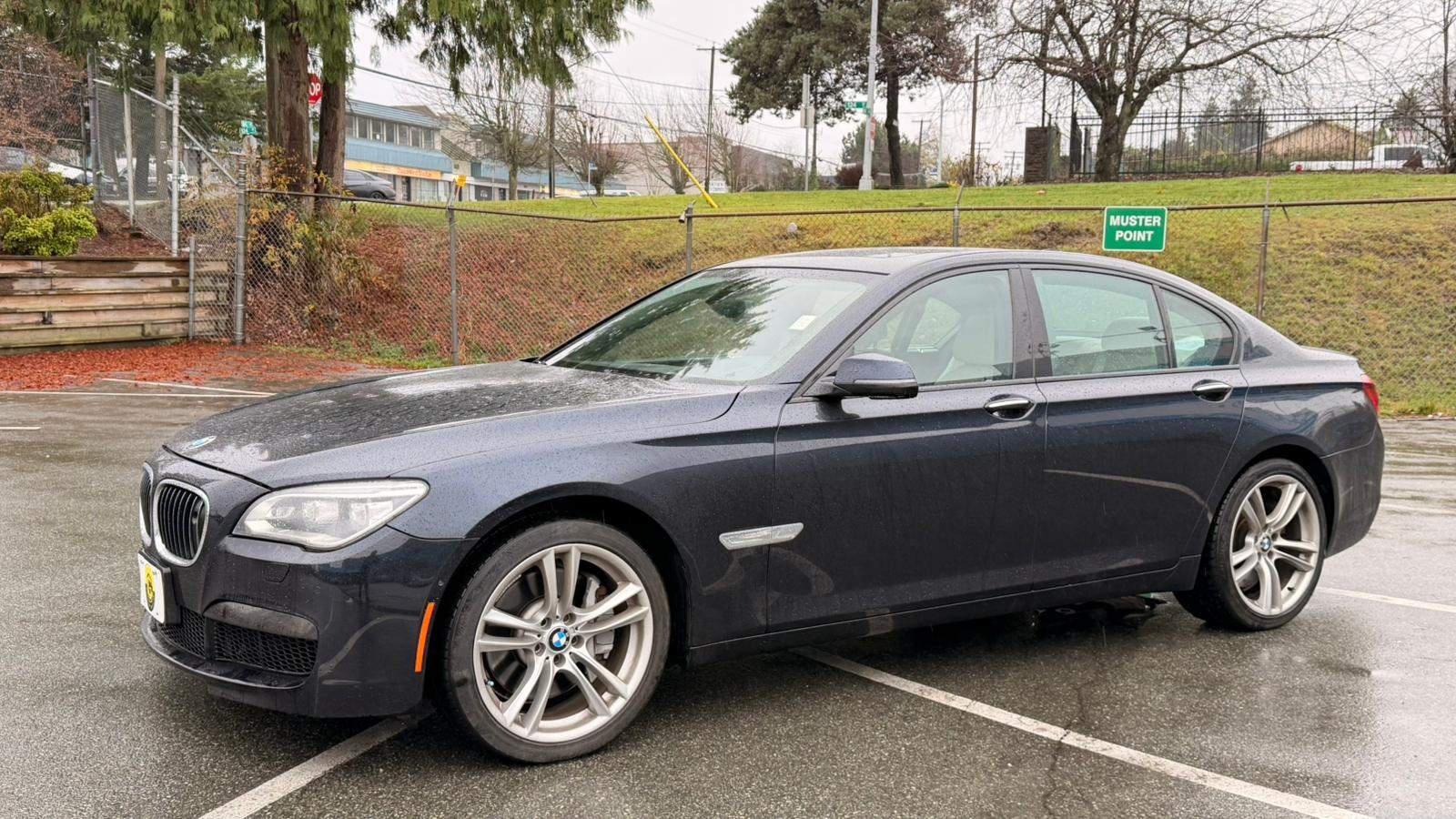 BMW 7 Series 750i xDrive AWD